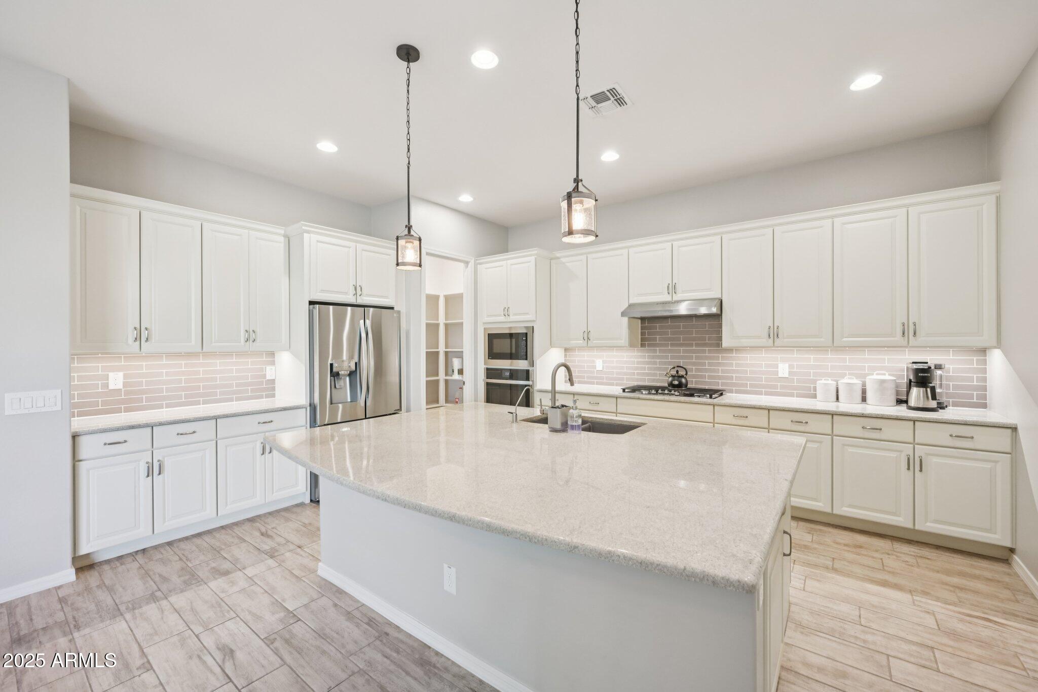 41356 W CENTENNIAL Drive