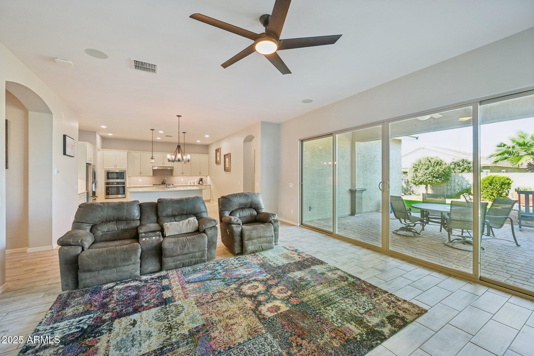 41356 W CENTENNIAL Drive