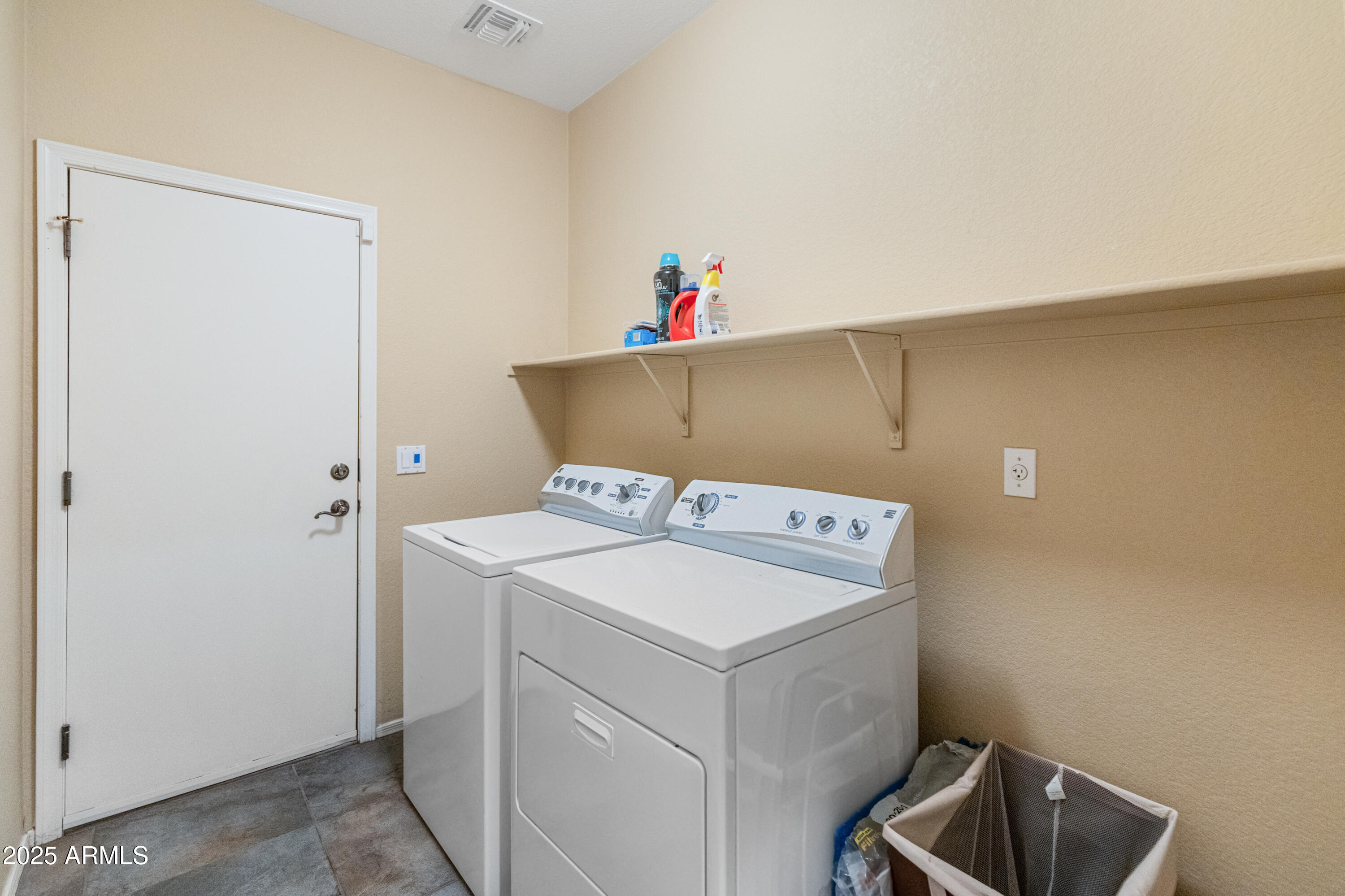 44574 W HIGH DESERT Trail