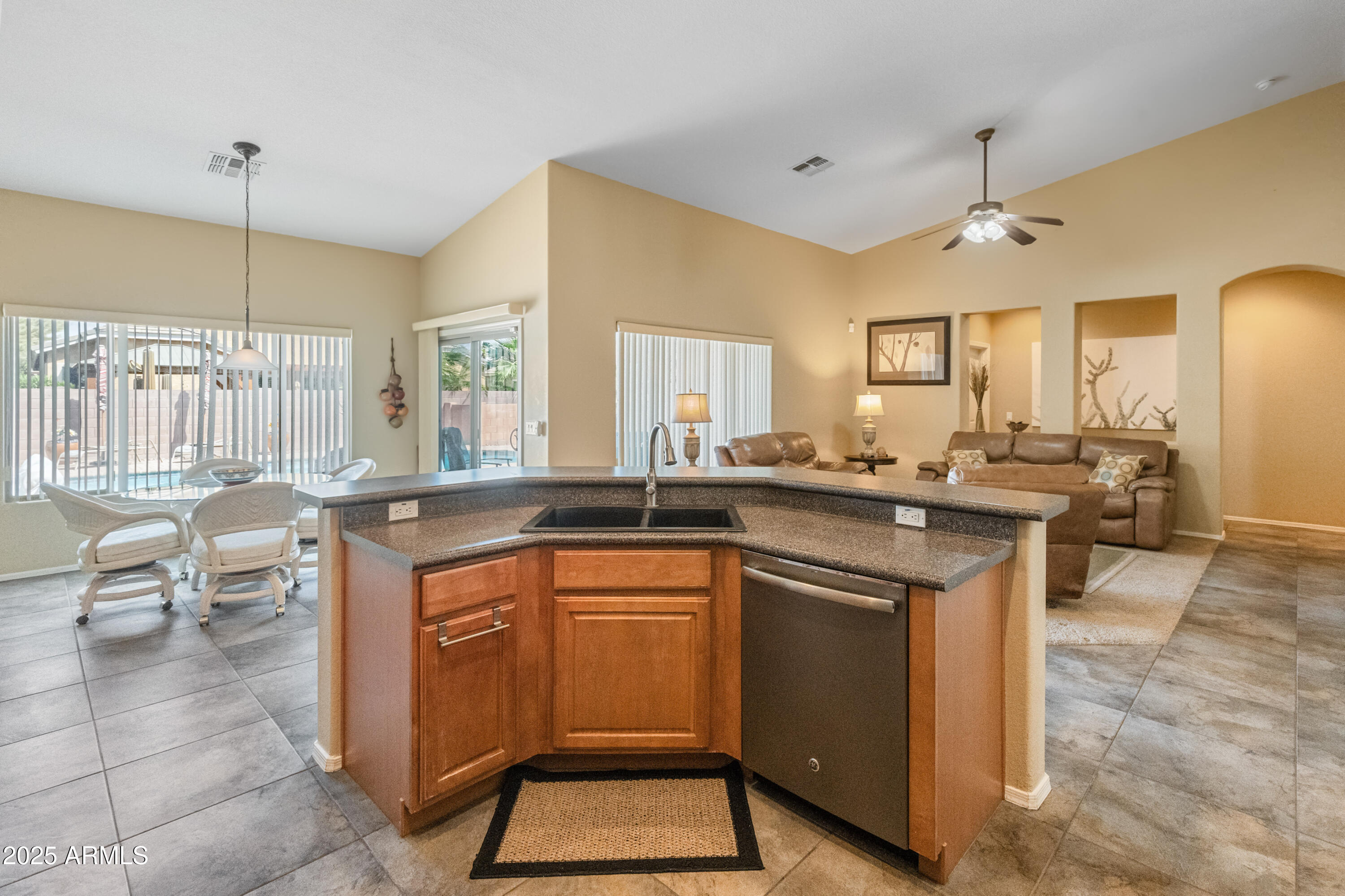 44574 W HIGH DESERT Trail