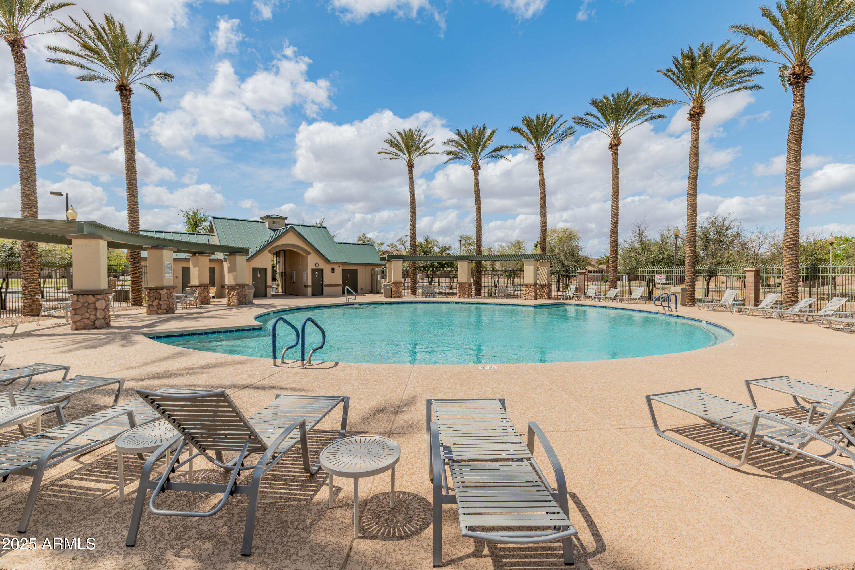 44574 W HIGH DESERT Trail