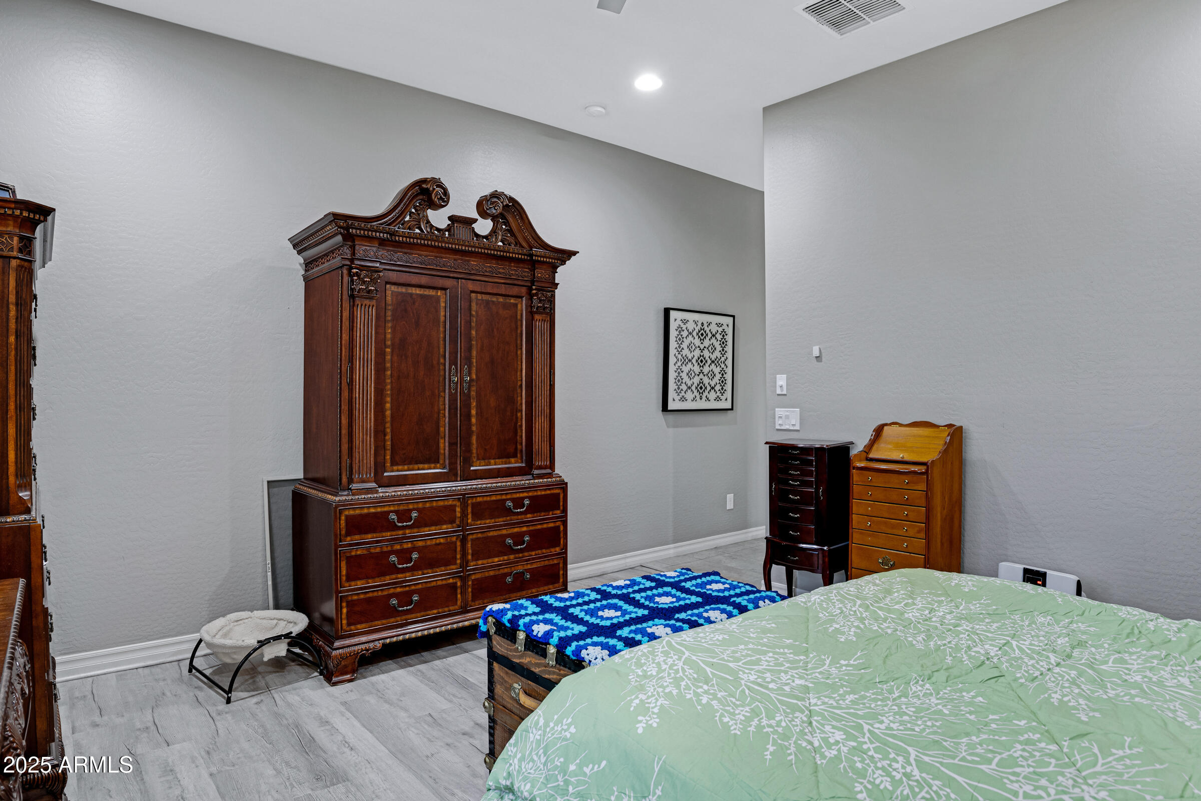 41465 W SUSSEX Drive