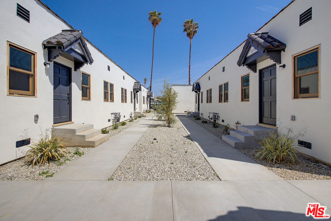 1269 4th Ave