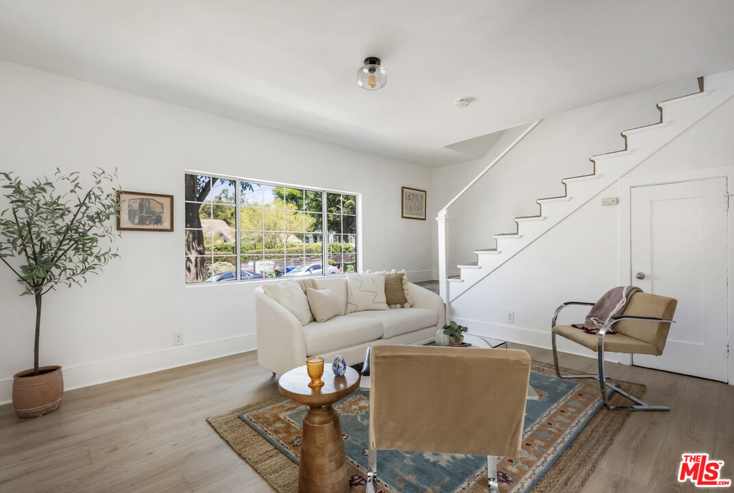 329 N Avenue 57