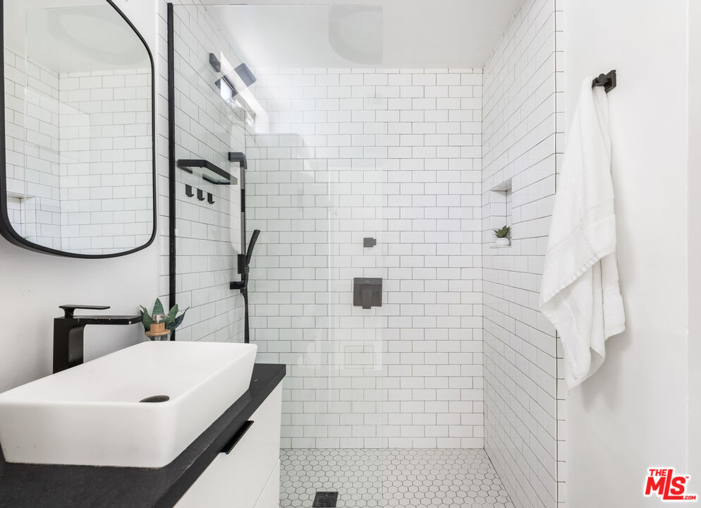 329 N Avenue 57
