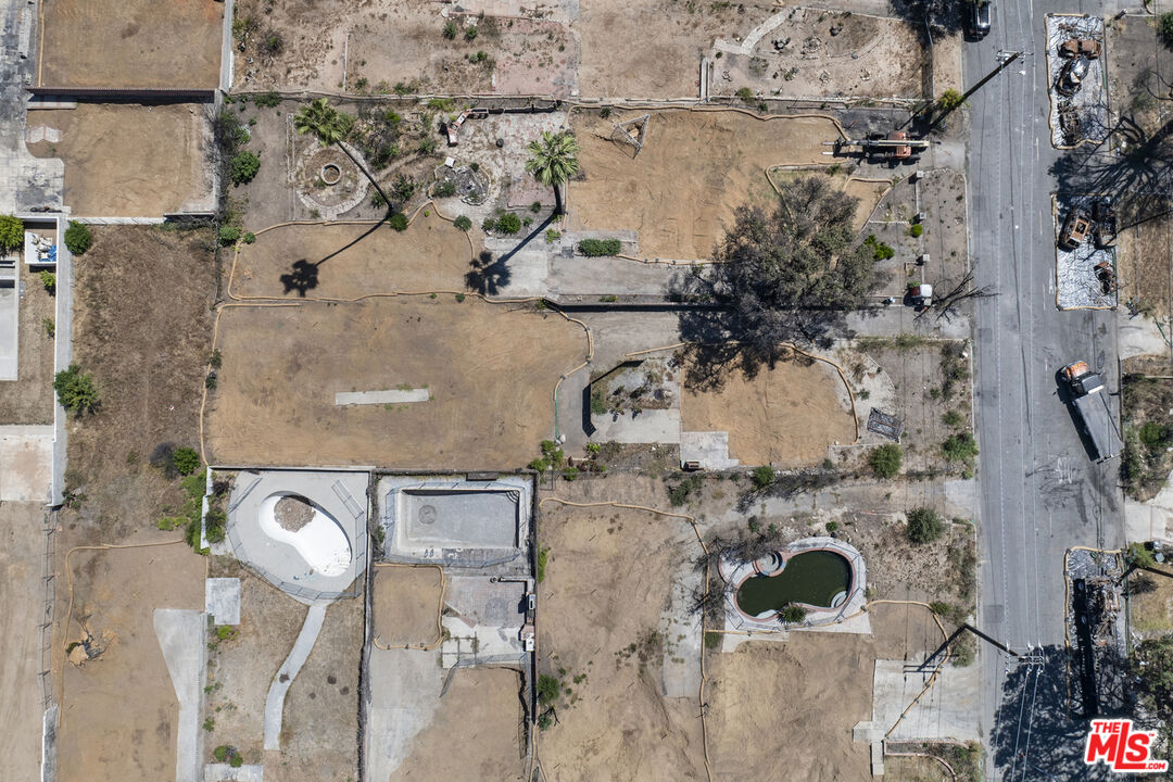 2738 Marengo Ave