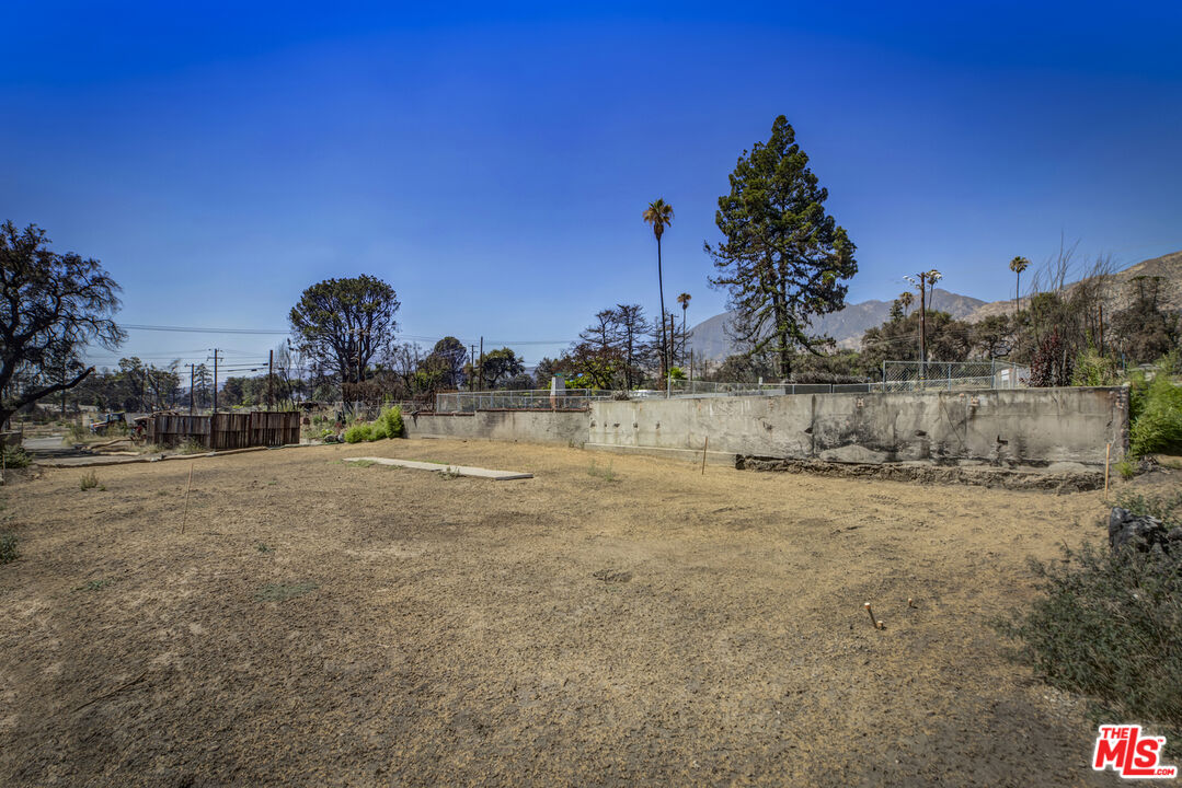 2738 Marengo Ave