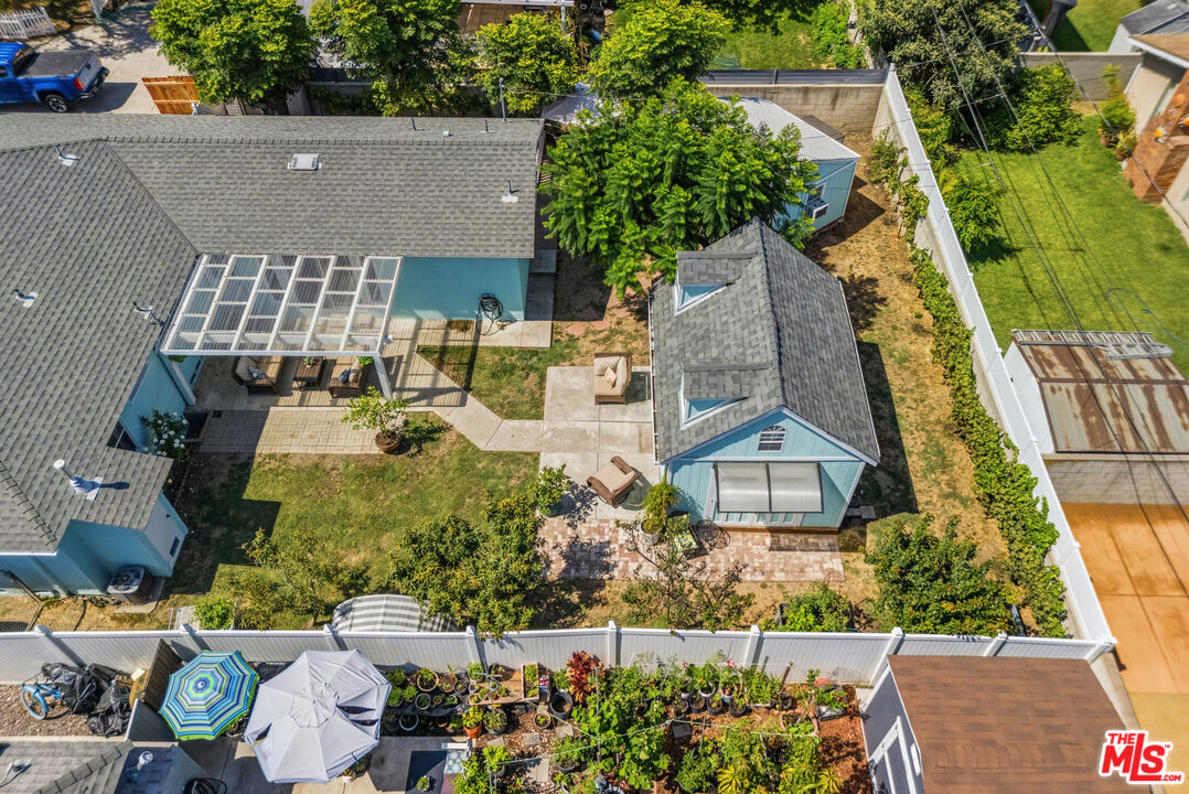 9261 Parise Dr