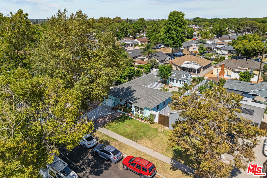 9261 Parise Dr
