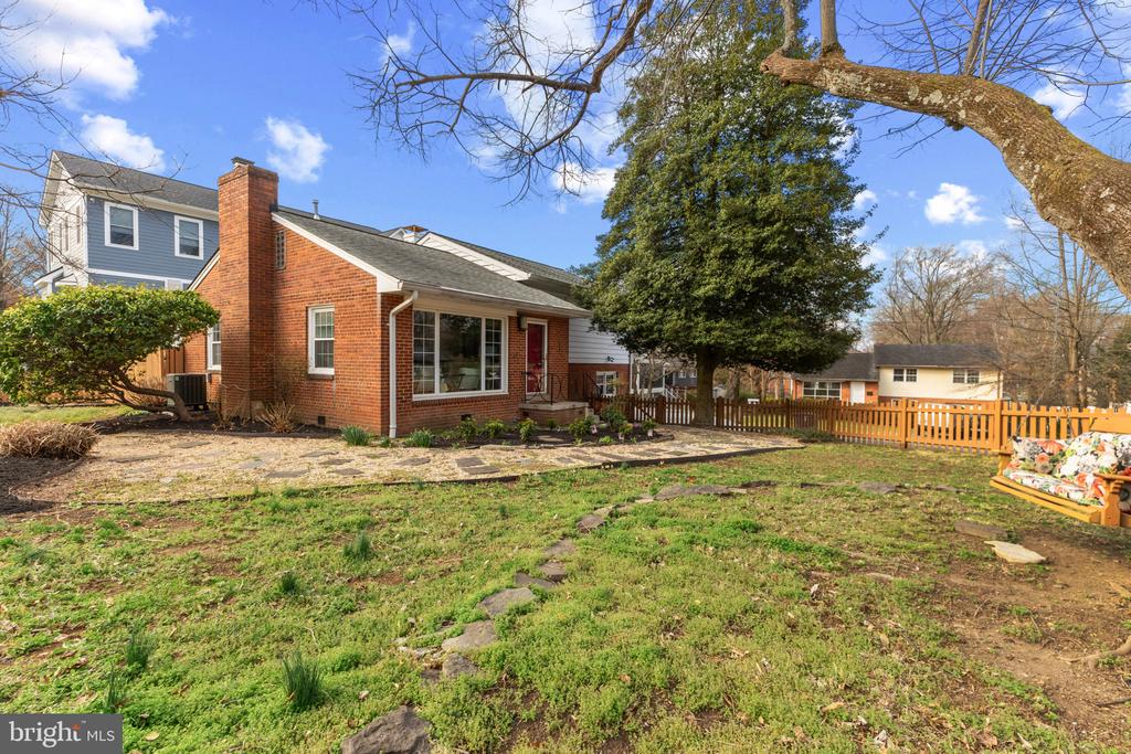 5400 27th Rd N