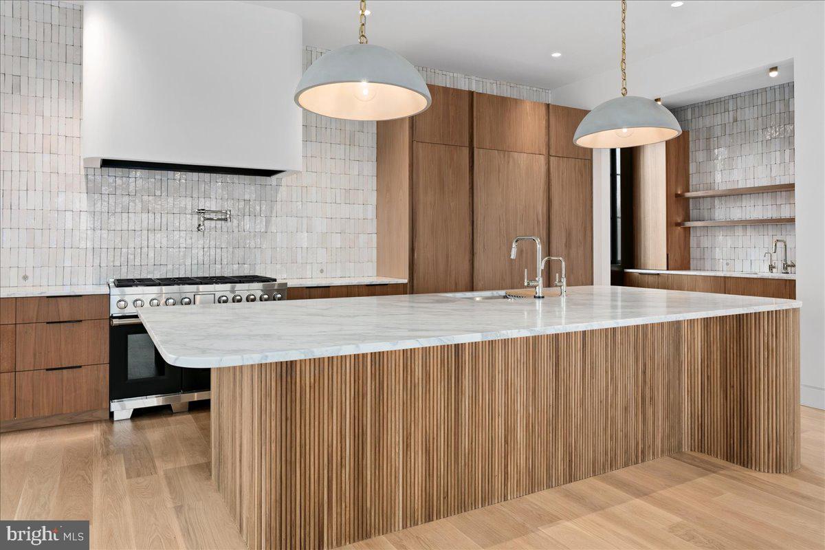 3500 N ABINGDON STREET