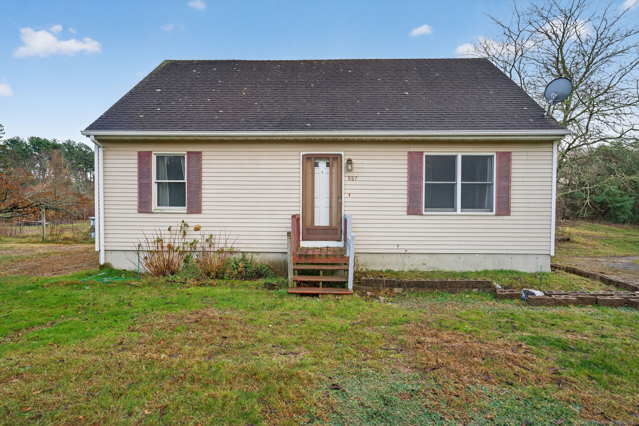 887 Sterling Road