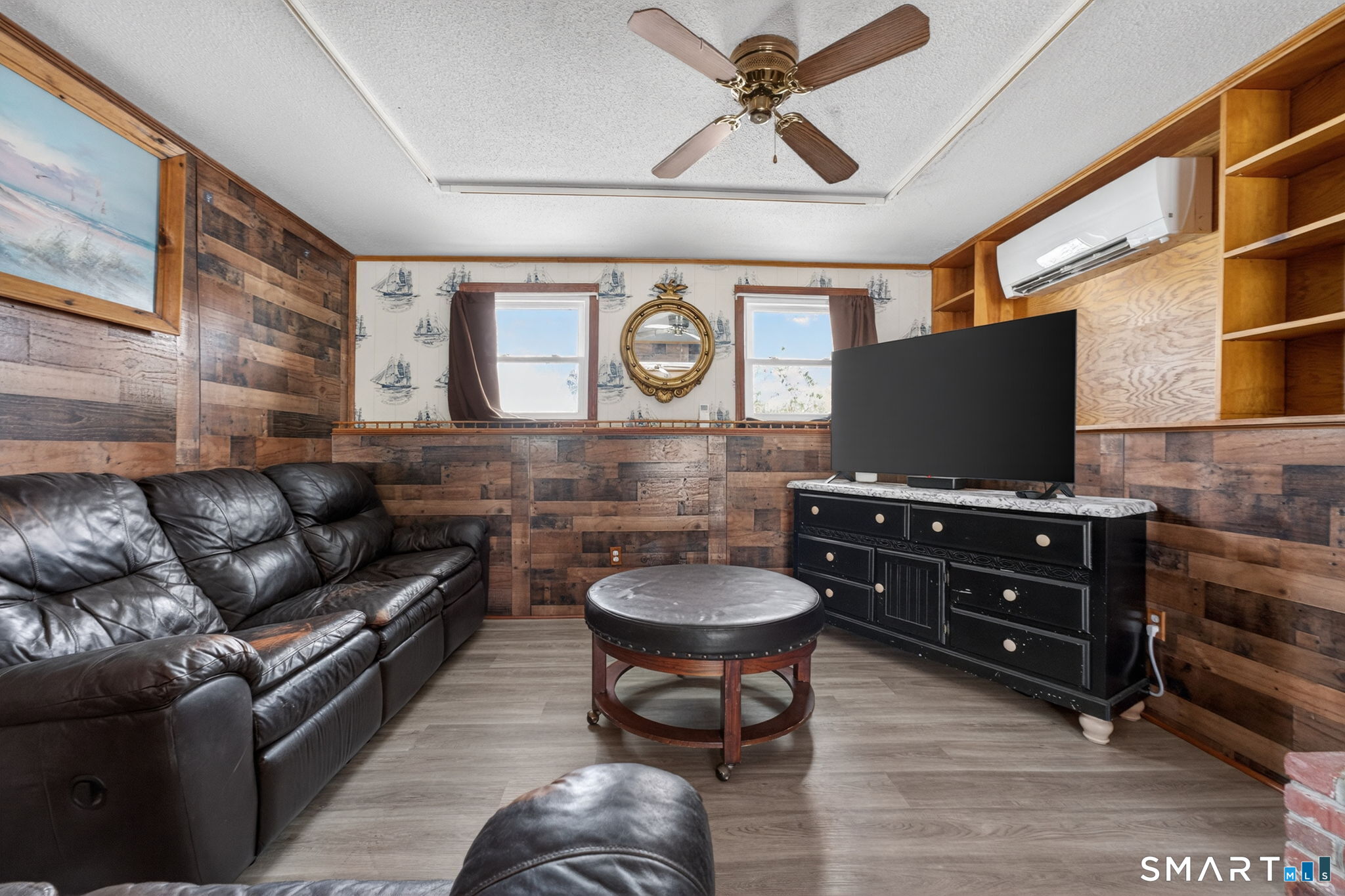 187 Baker Avenue Extension