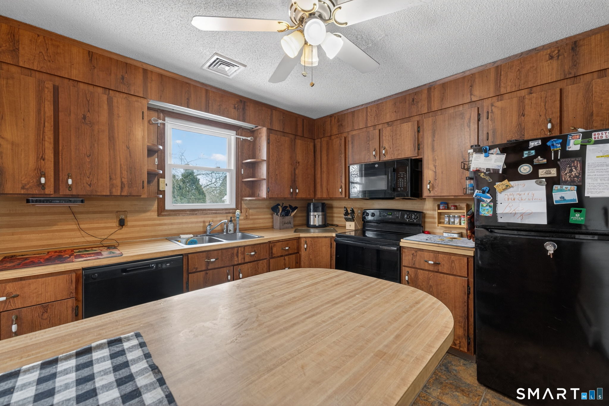 187 Baker Avenue Extension