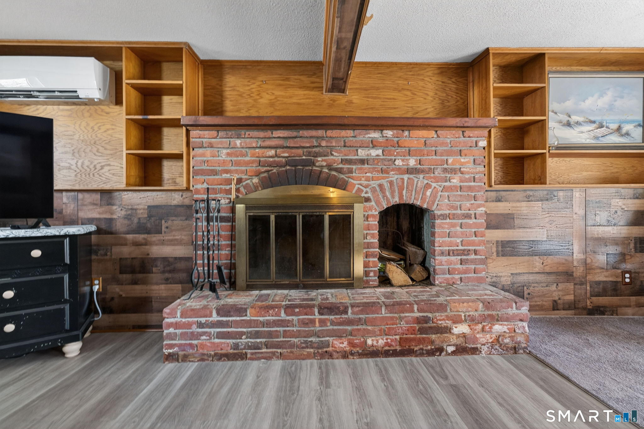 187 Baker Avenue Extension