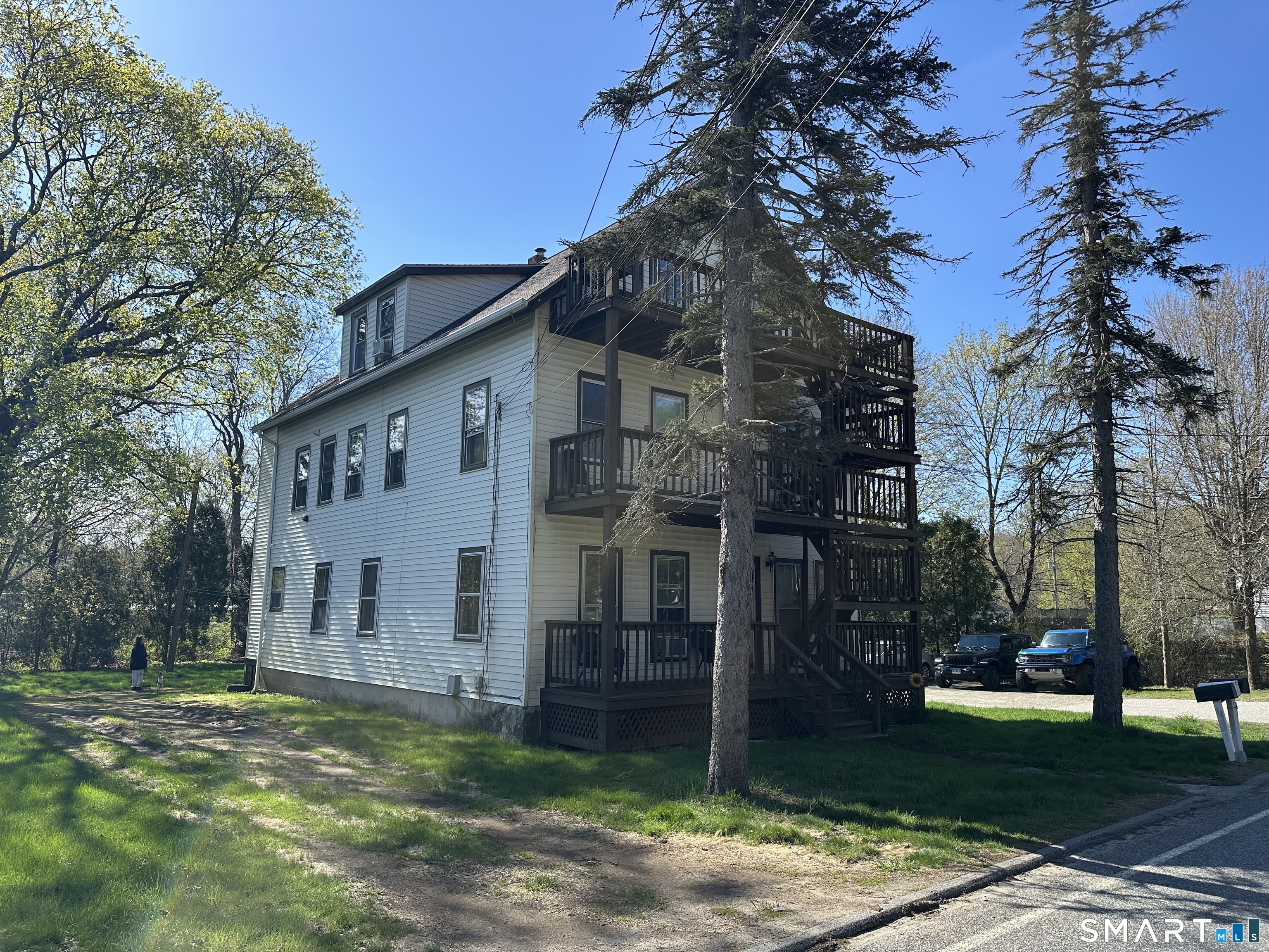 16-20 Lake Street