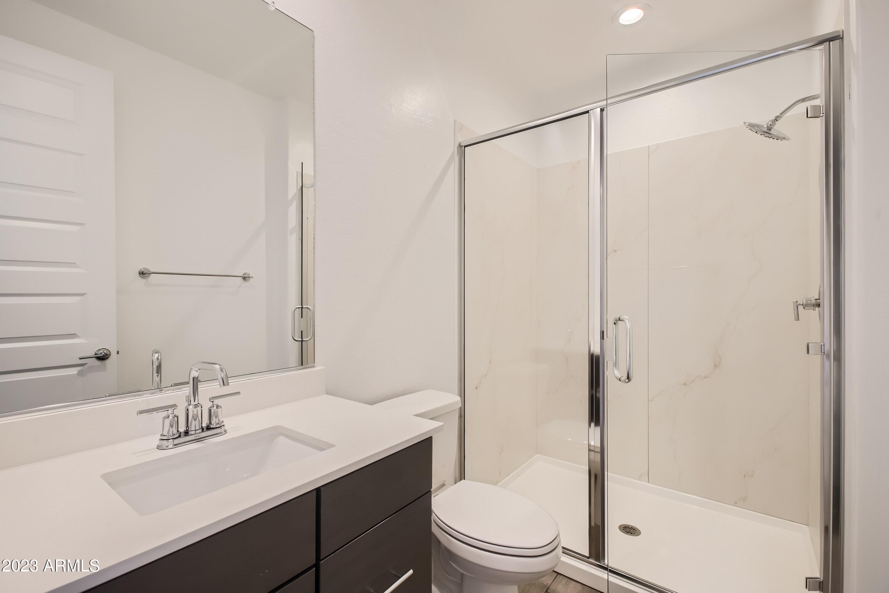 2104 W SLEEPY RANCH Road