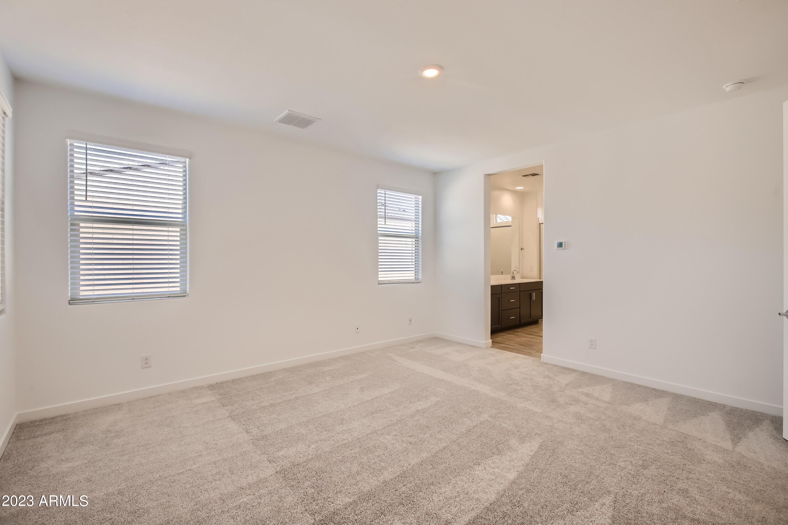 2104 W SLEEPY RANCH Road