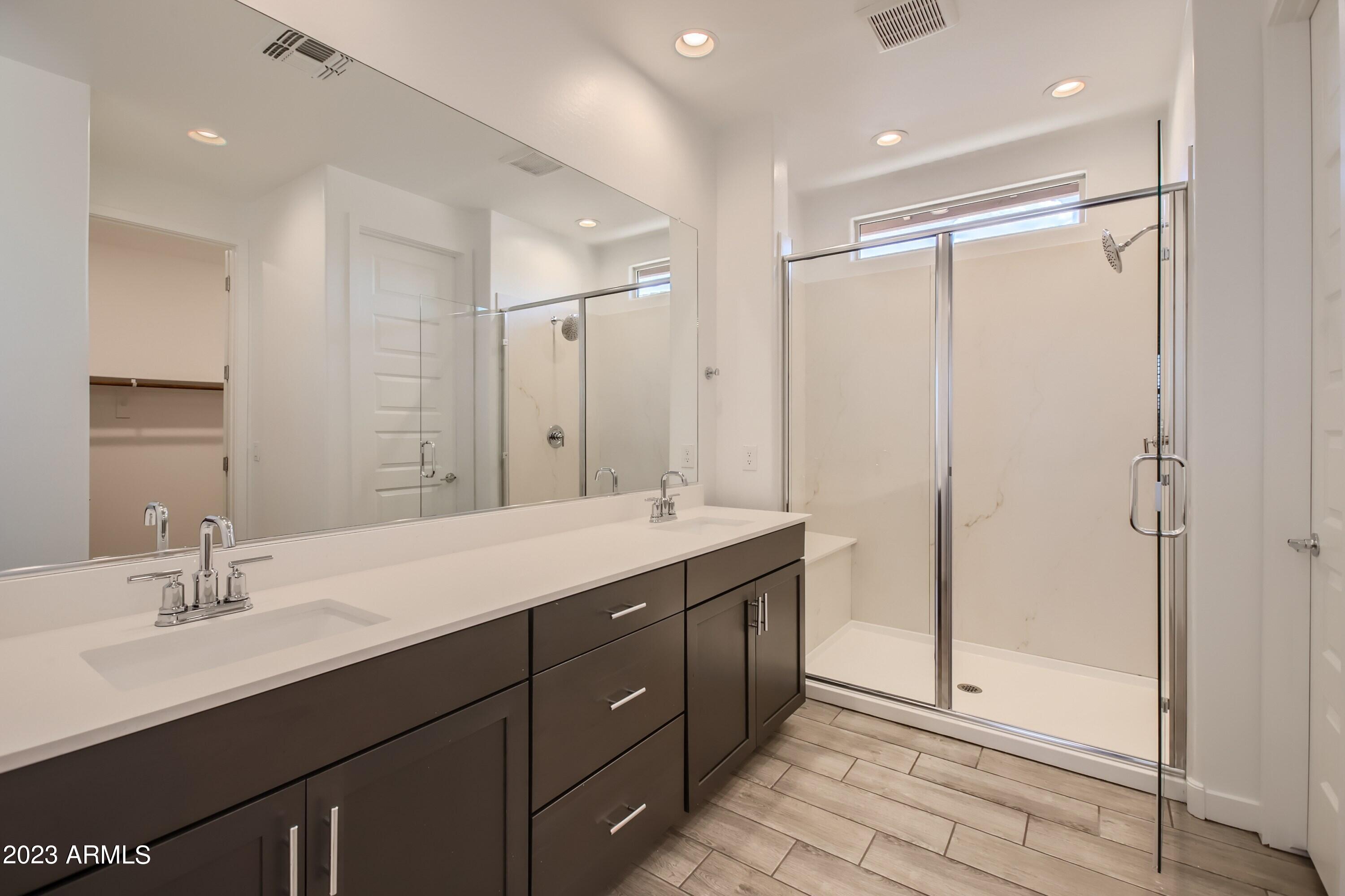 2104 W SLEEPY RANCH Road