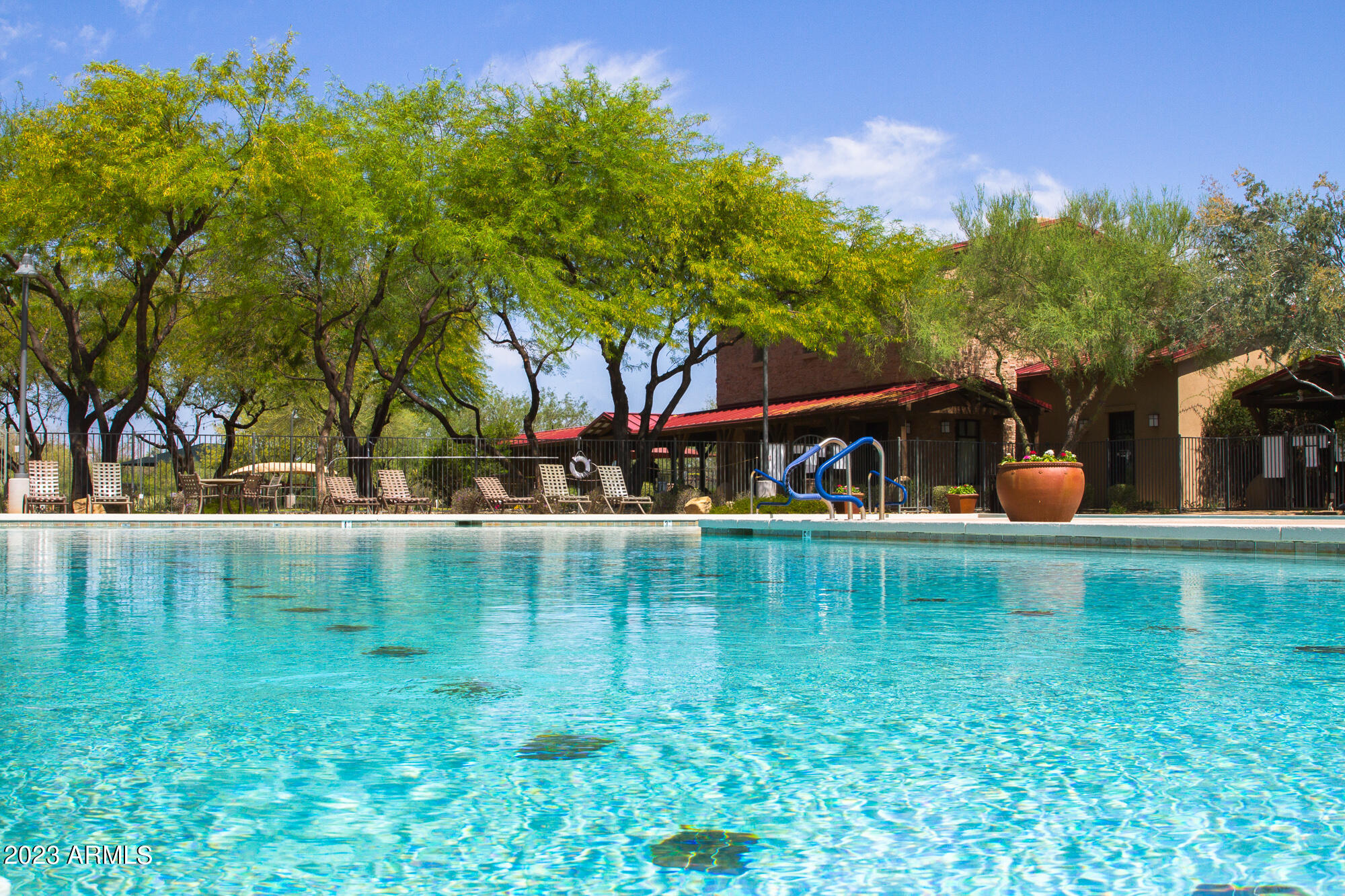 2104 W SLEEPY RANCH Road