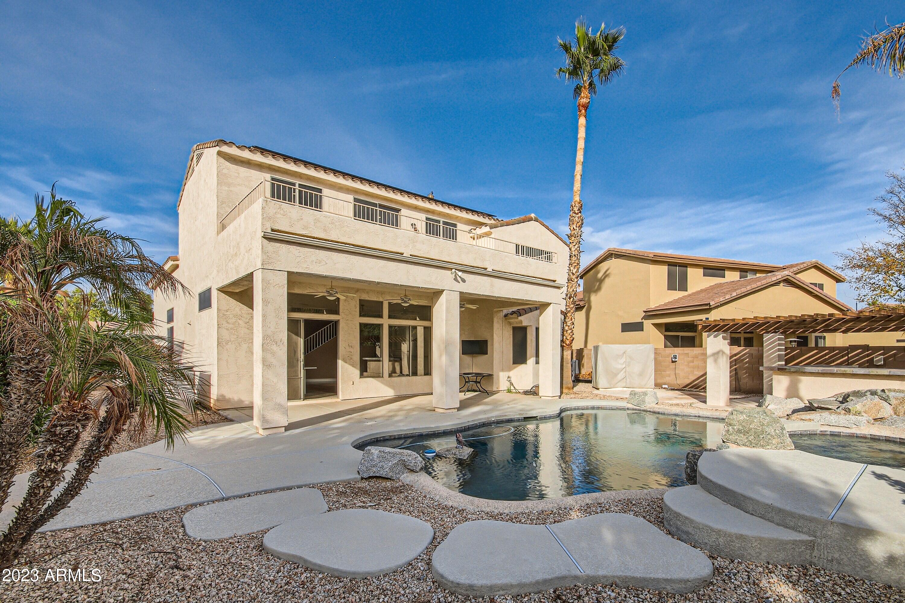853 E AQUARIUS Place