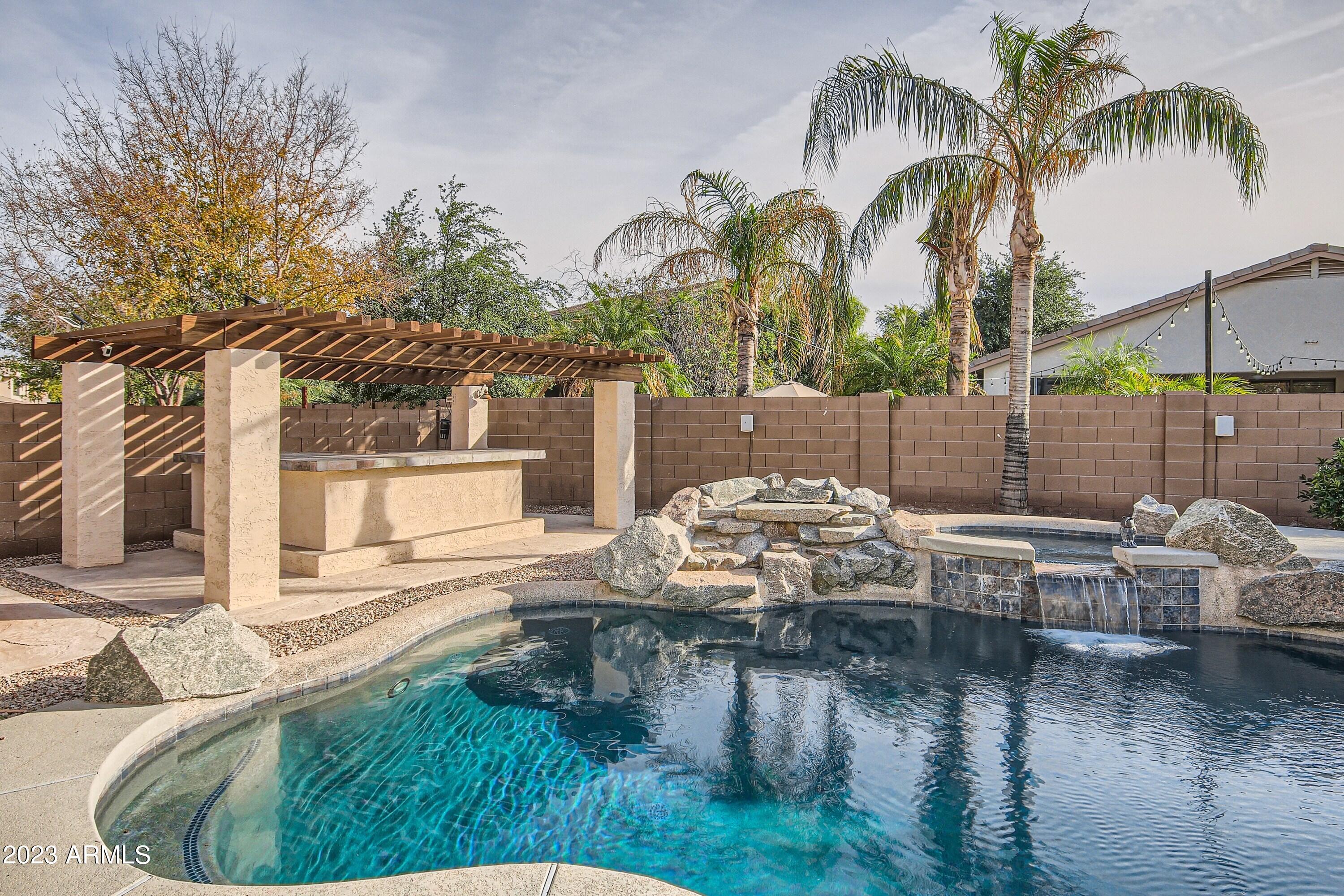 853 E AQUARIUS Place