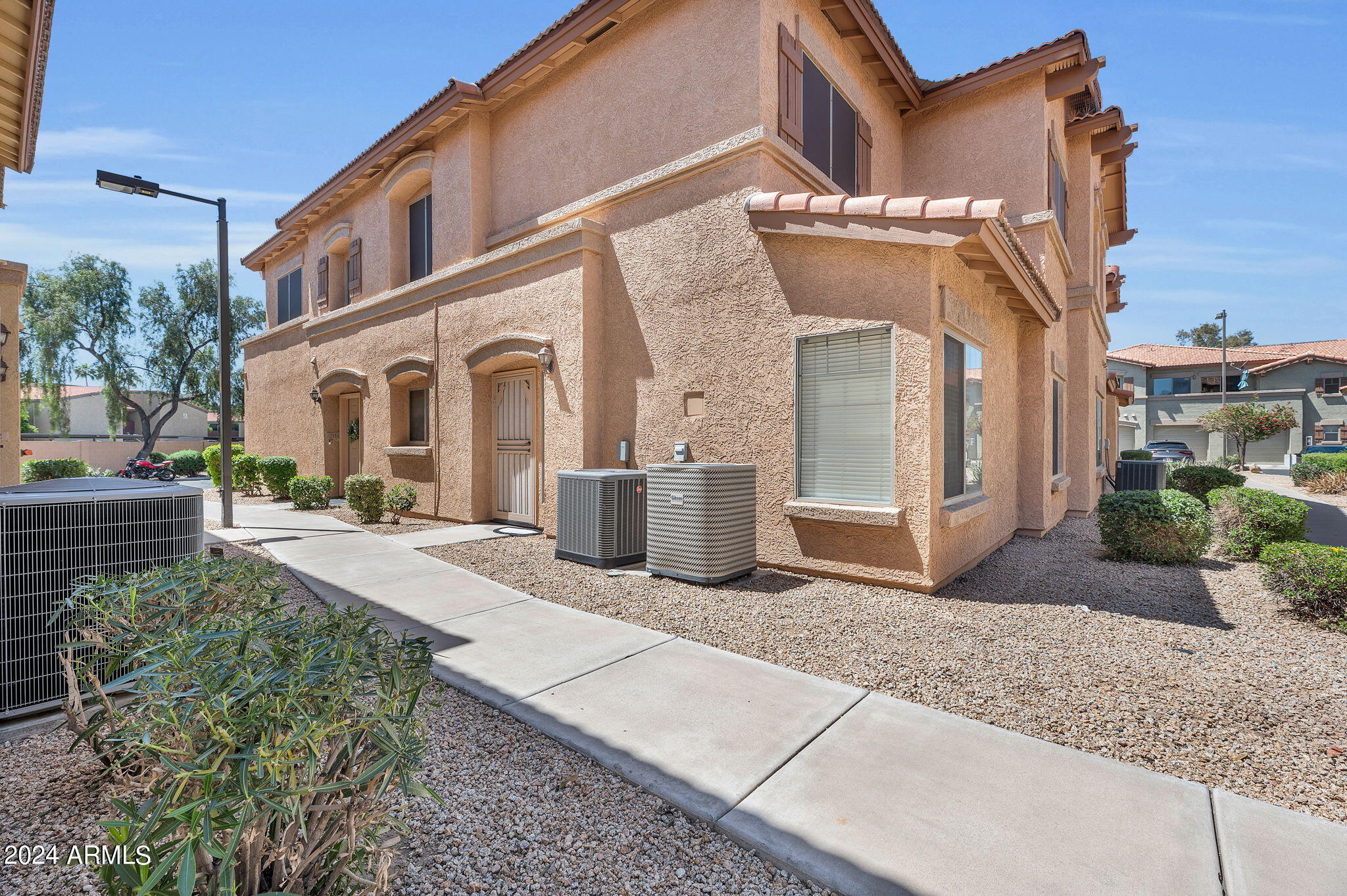 805 S SYCAMORE -- # 111