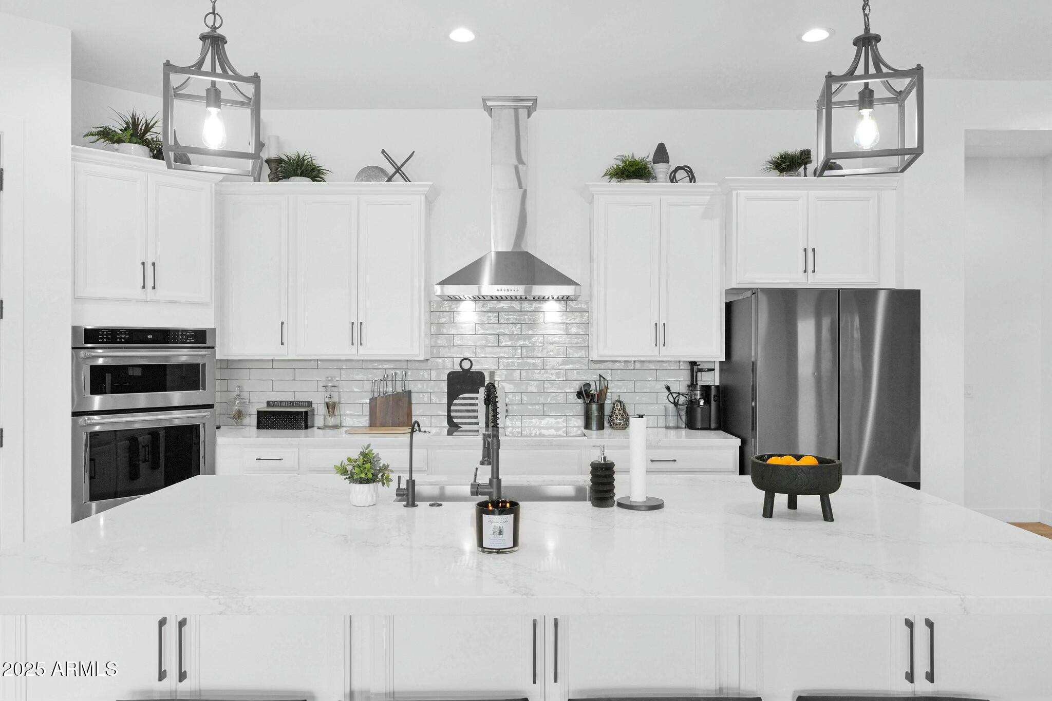 3588 W New Life Lane
