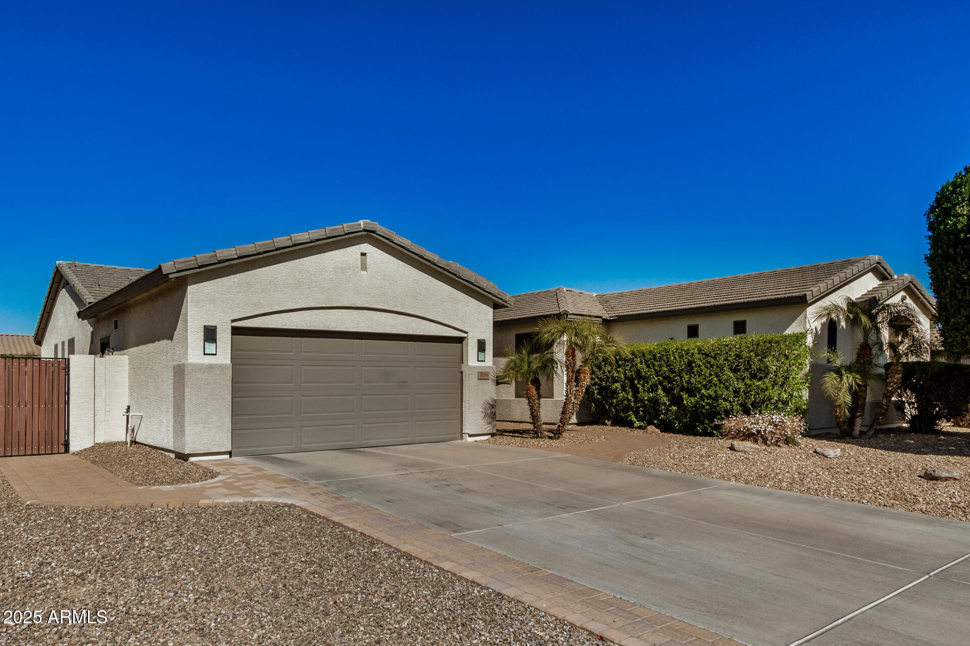 3194 E MEAD Drive