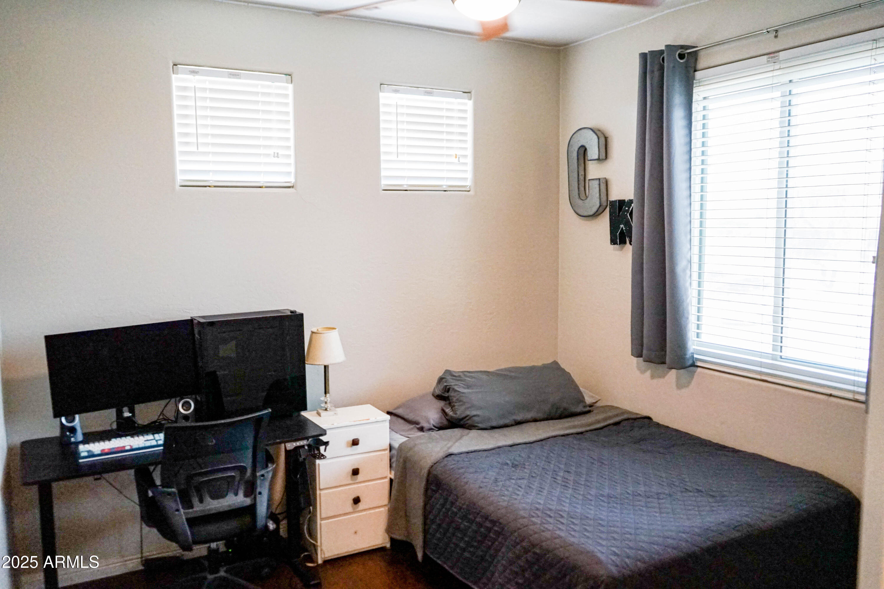 2541 E STOTTLER Drive