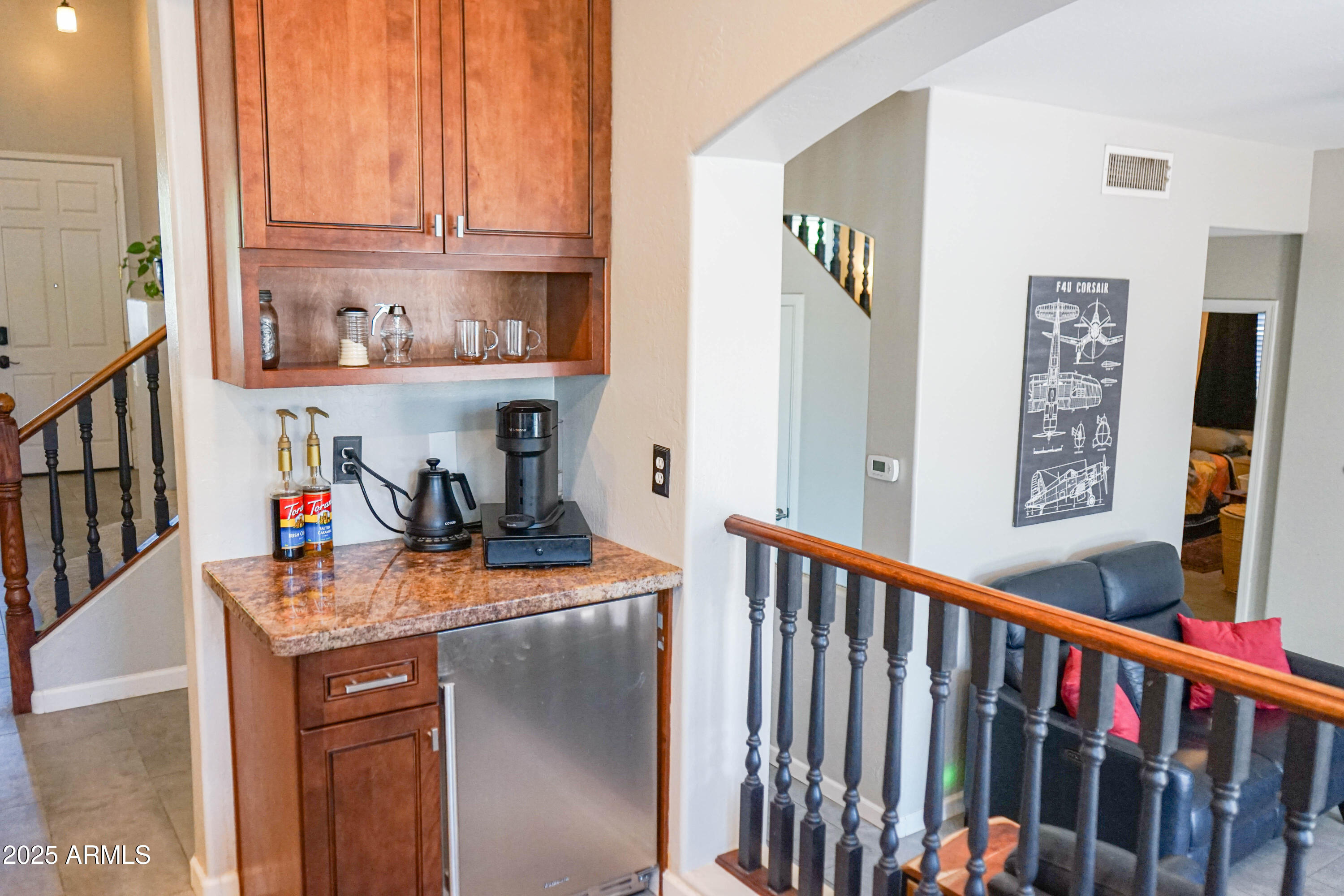 2541 E STOTTLER Drive