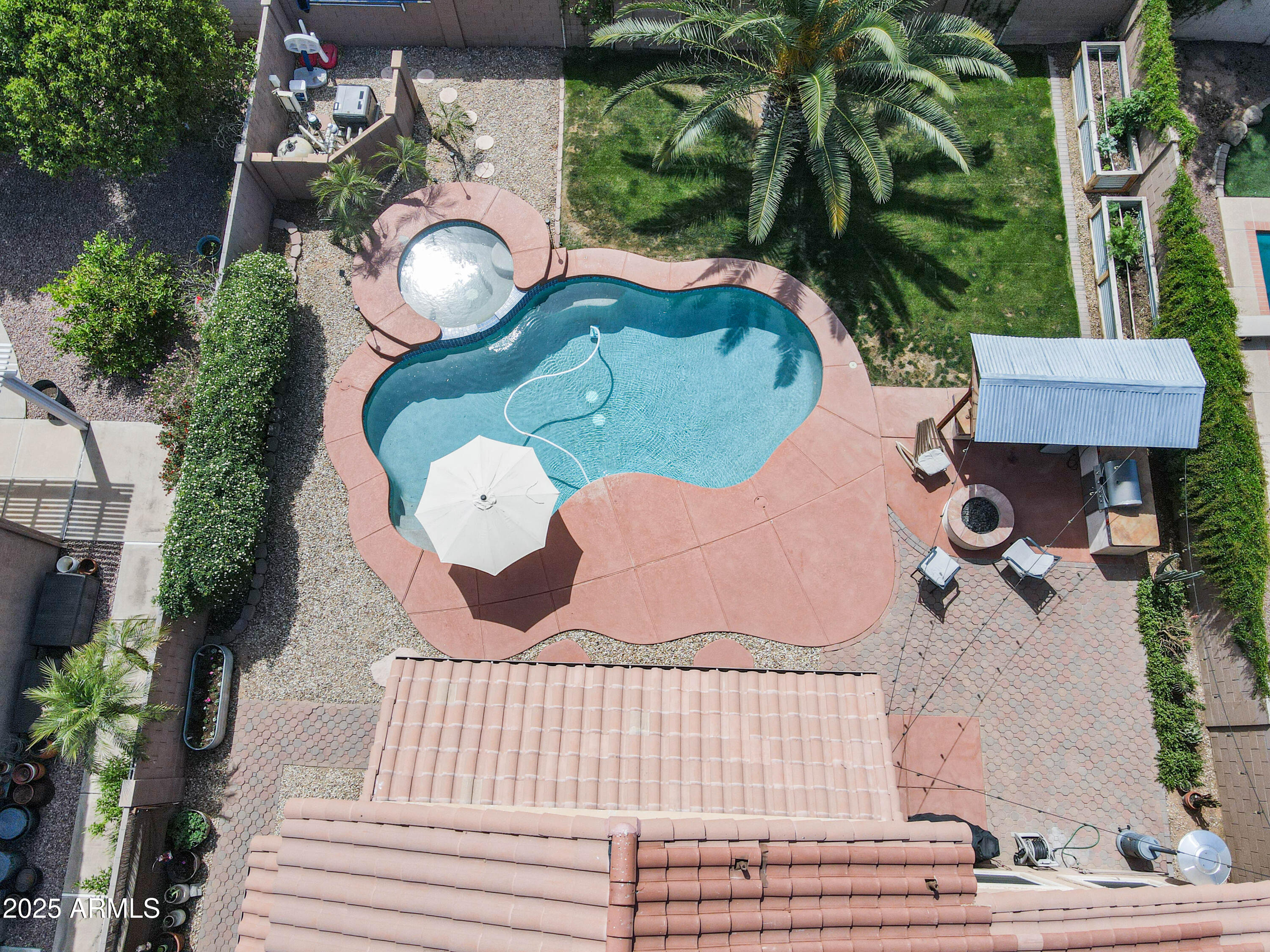 2541 E STOTTLER Drive