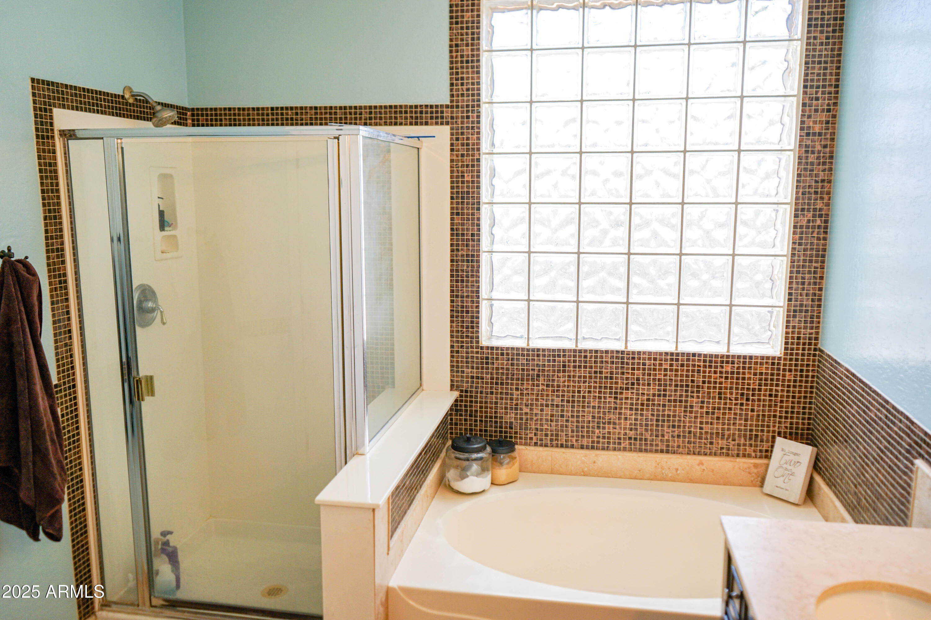 2541 E STOTTLER Drive