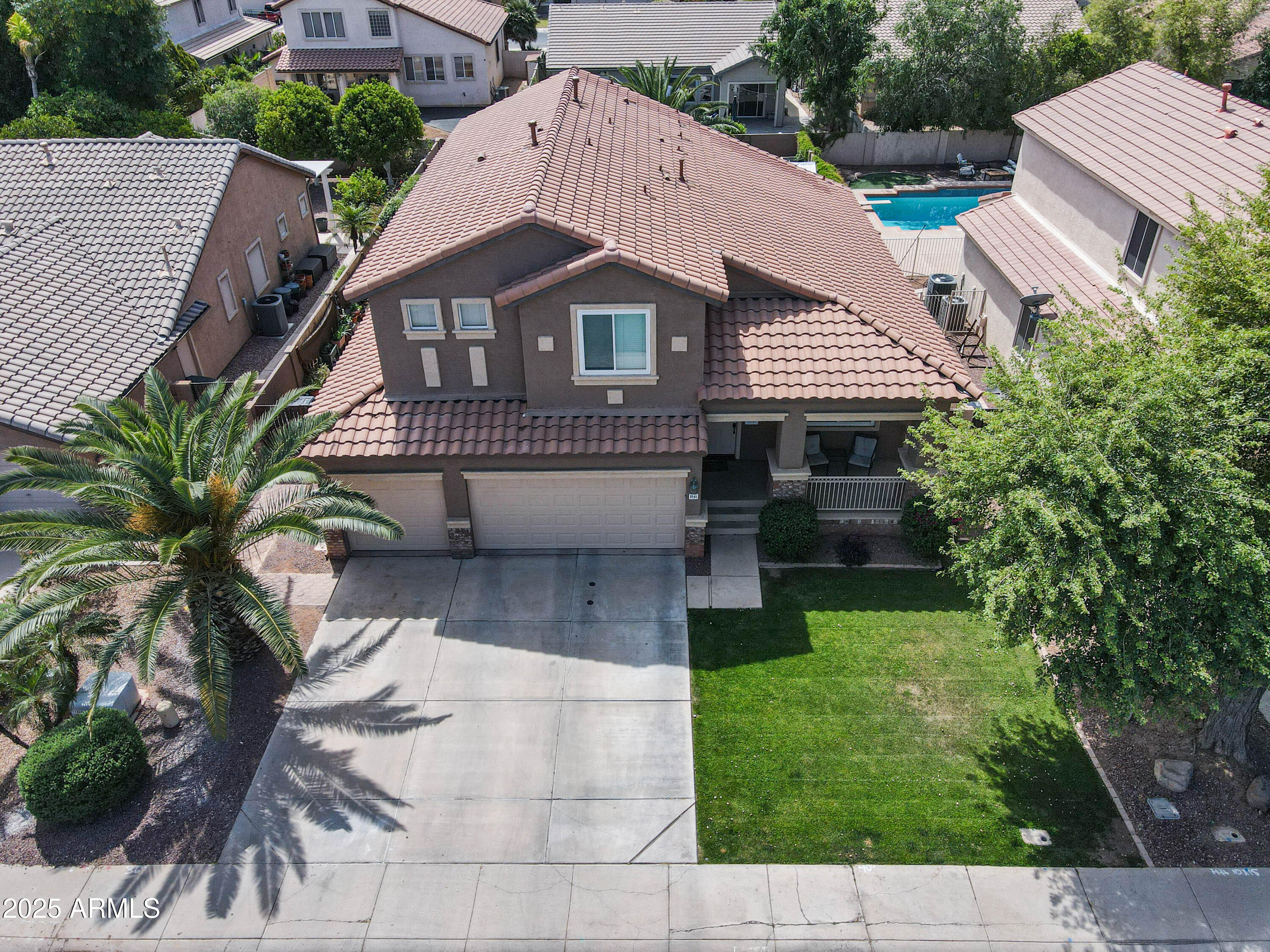 2541 E STOTTLER Drive