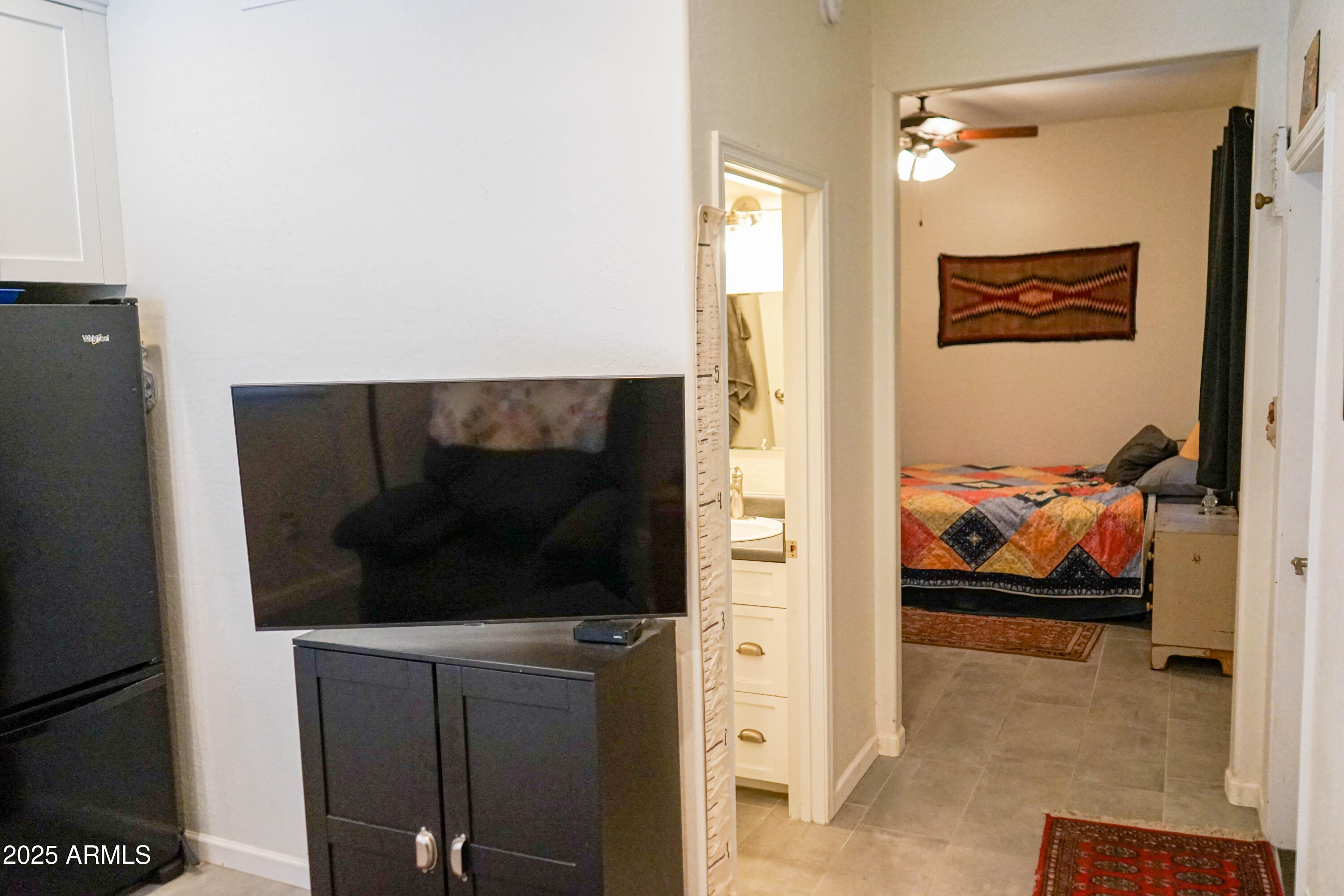 2541 E STOTTLER Drive