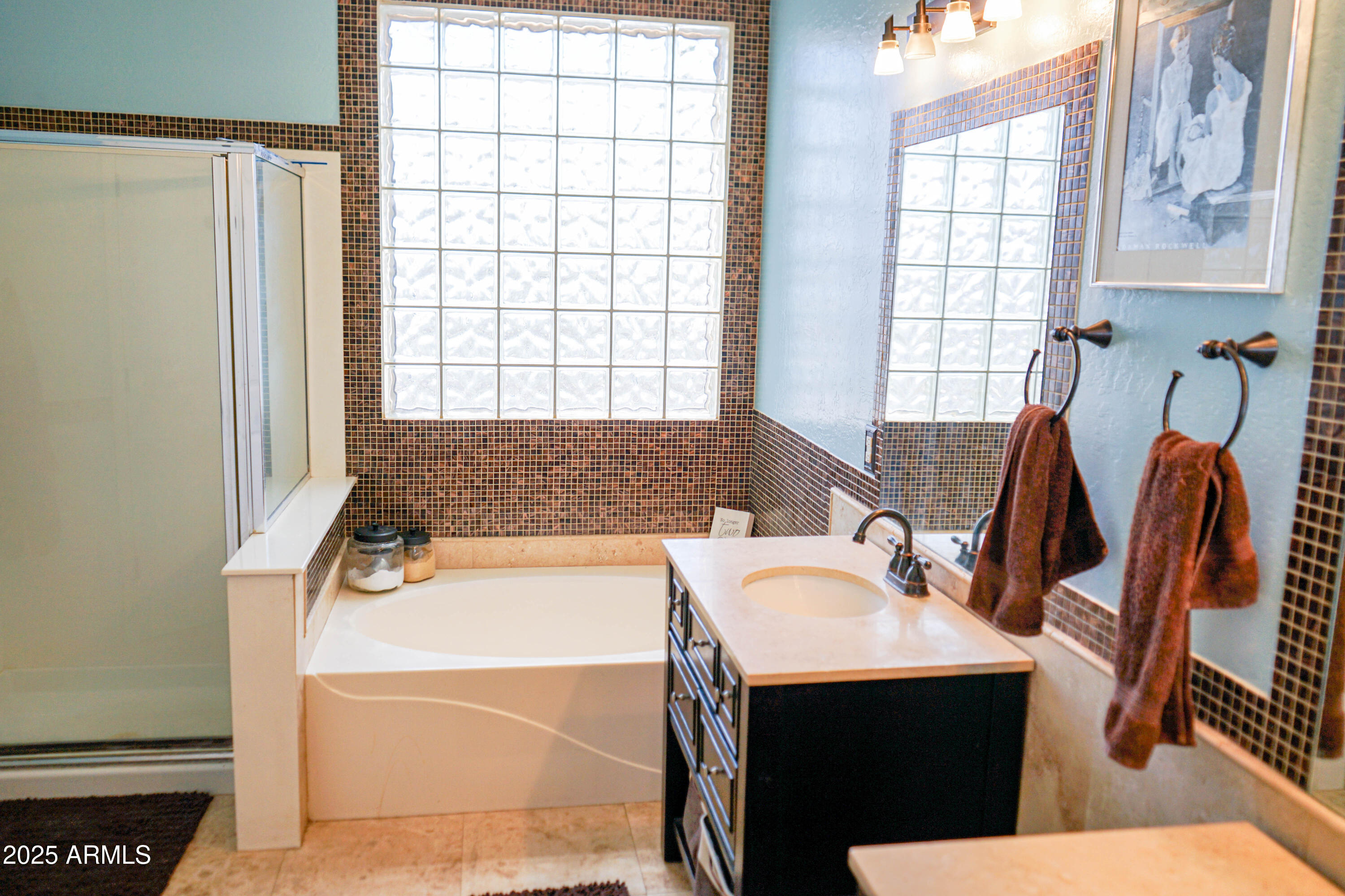 2541 E STOTTLER Drive