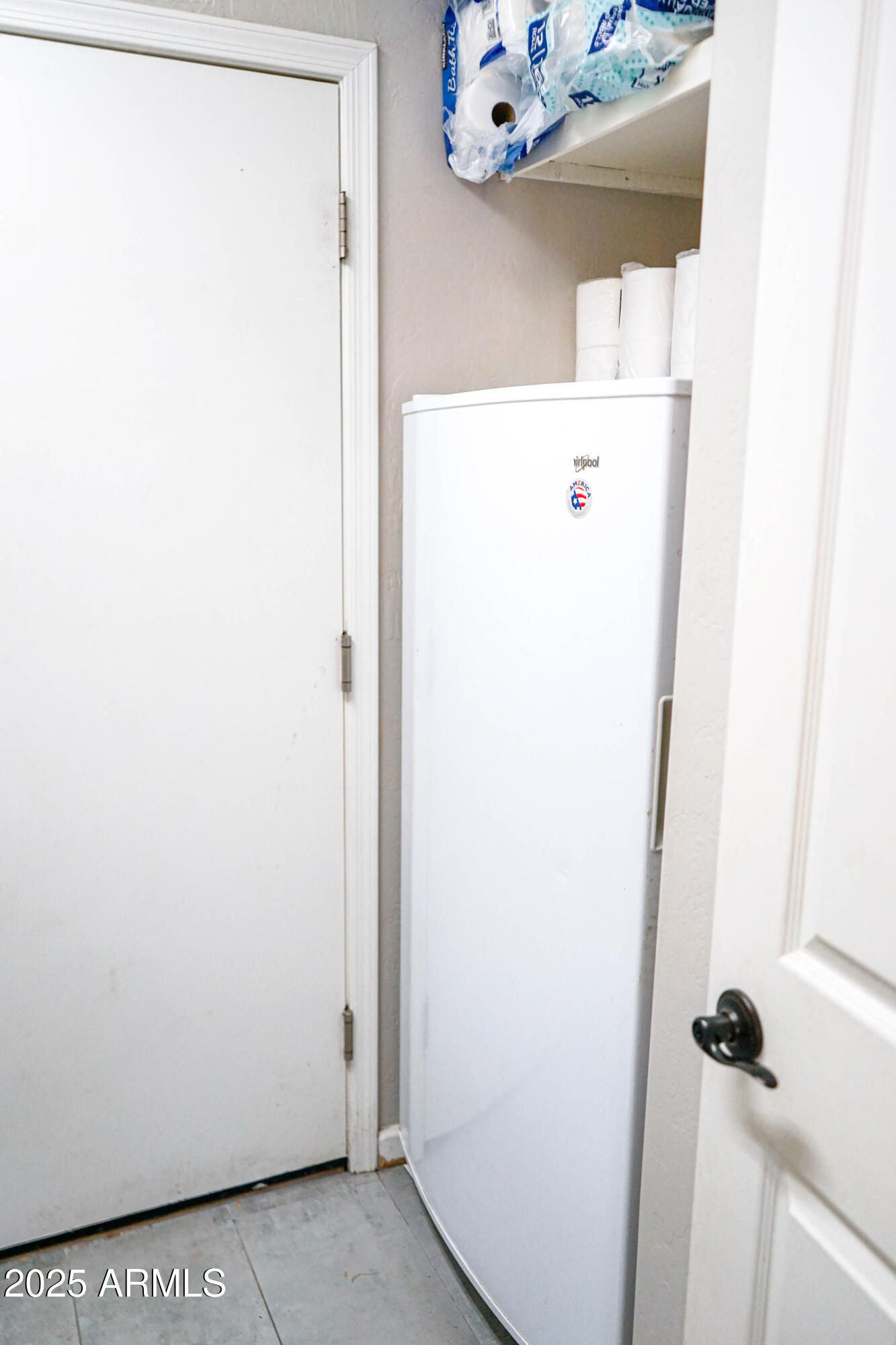 2541 E STOTTLER Drive