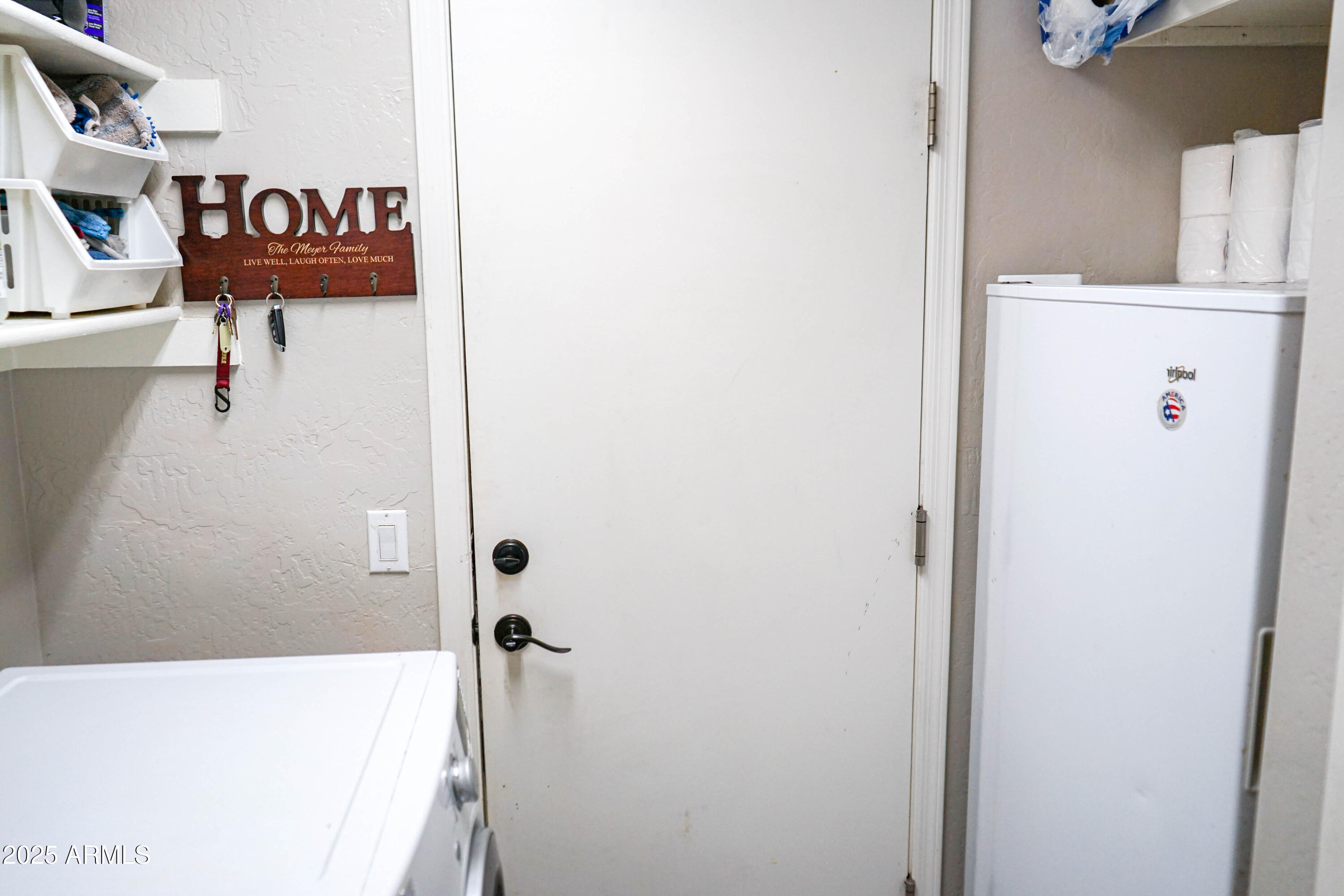 2541 E STOTTLER Drive