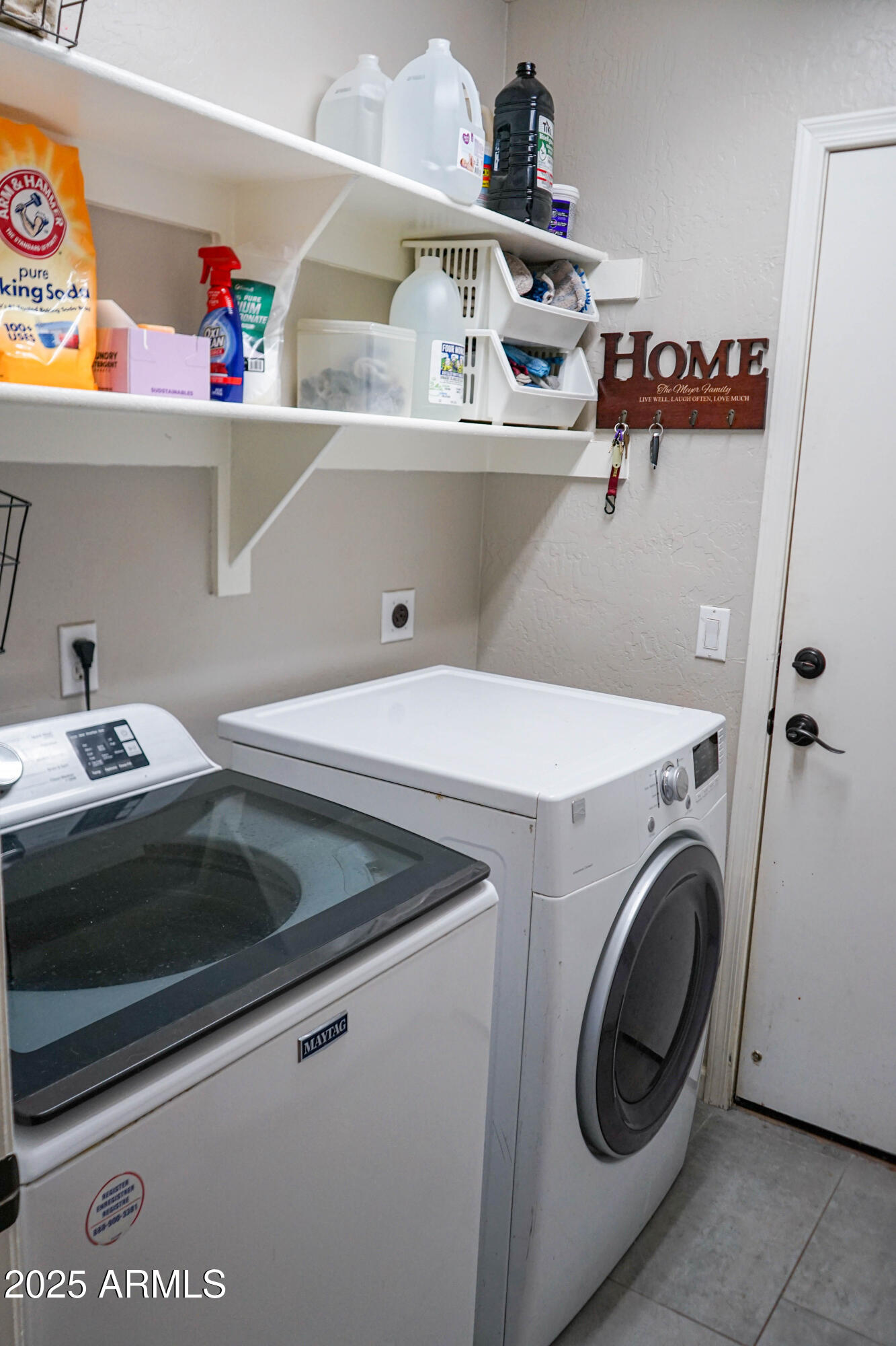 2541 E STOTTLER Drive