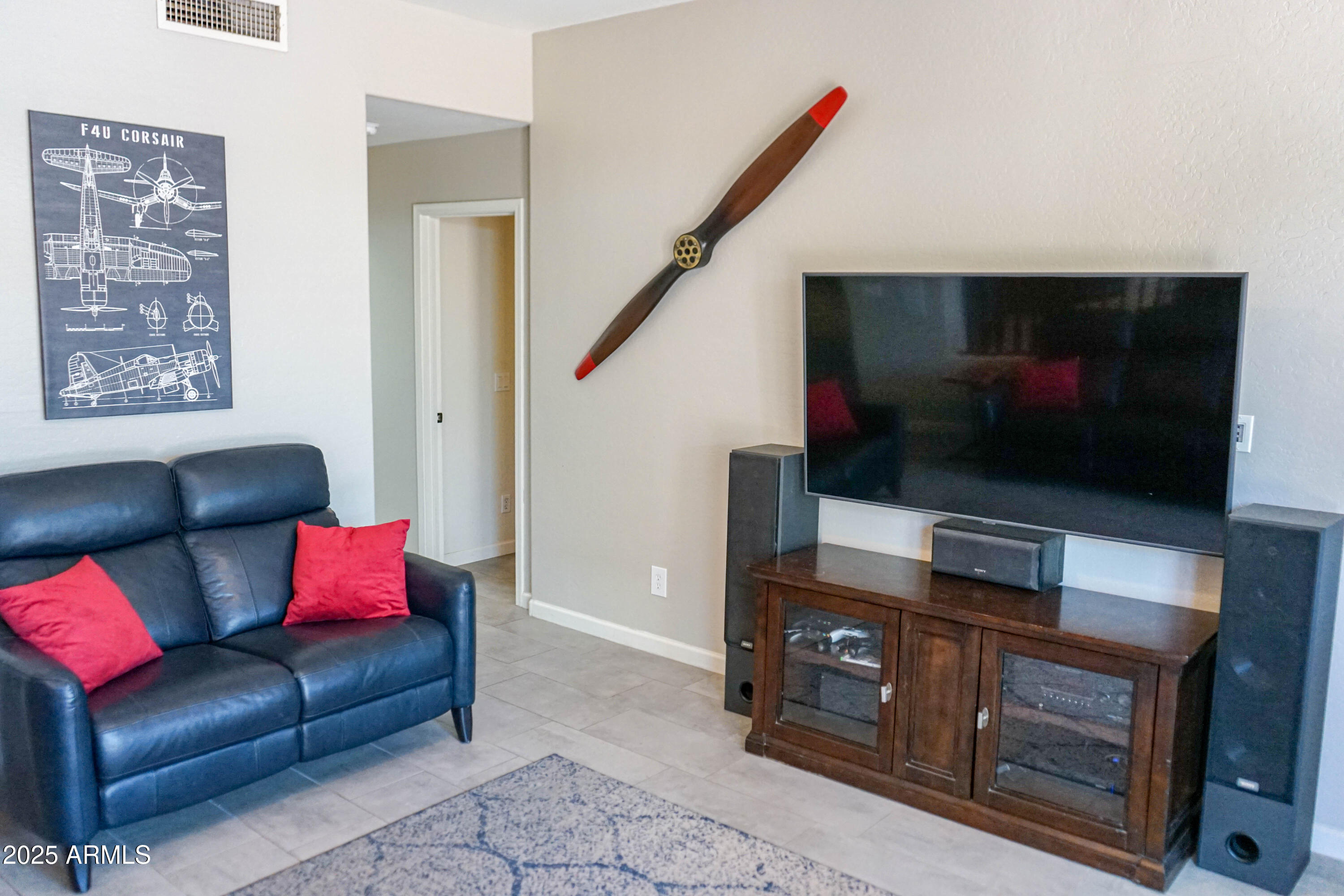 2541 E STOTTLER Drive