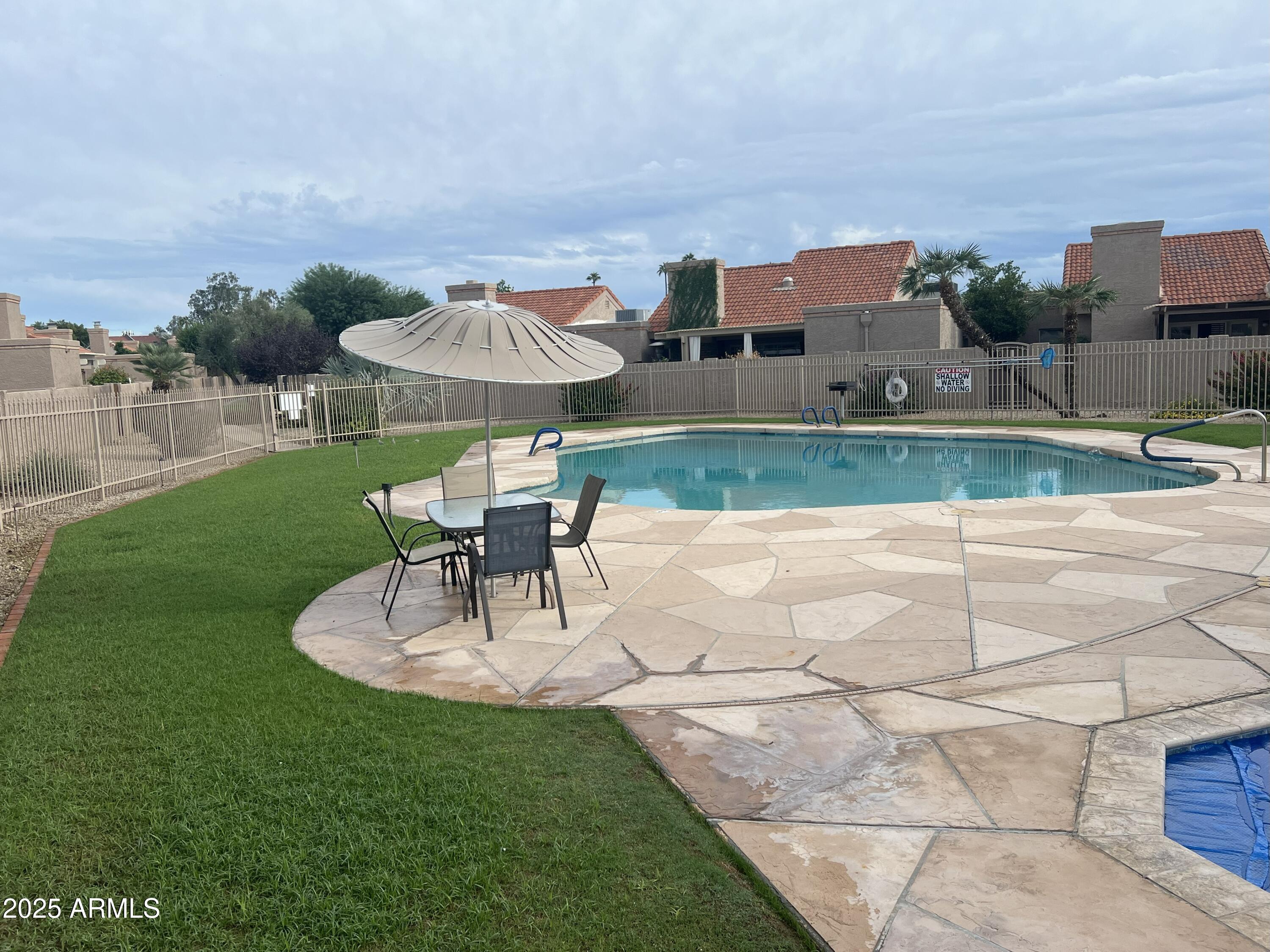 4011 E CHARTER OAK Road