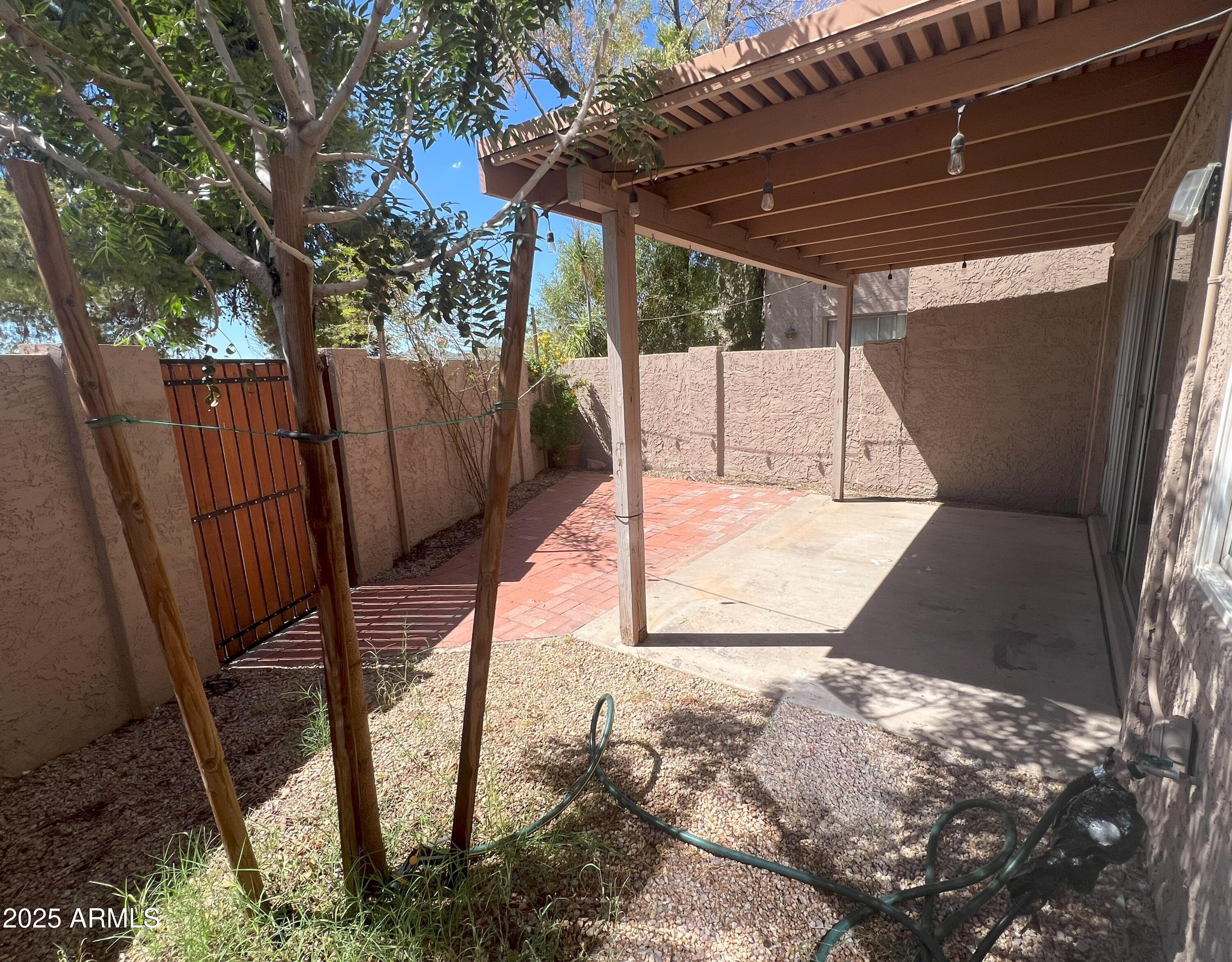 4011 E CHARTER OAK Road