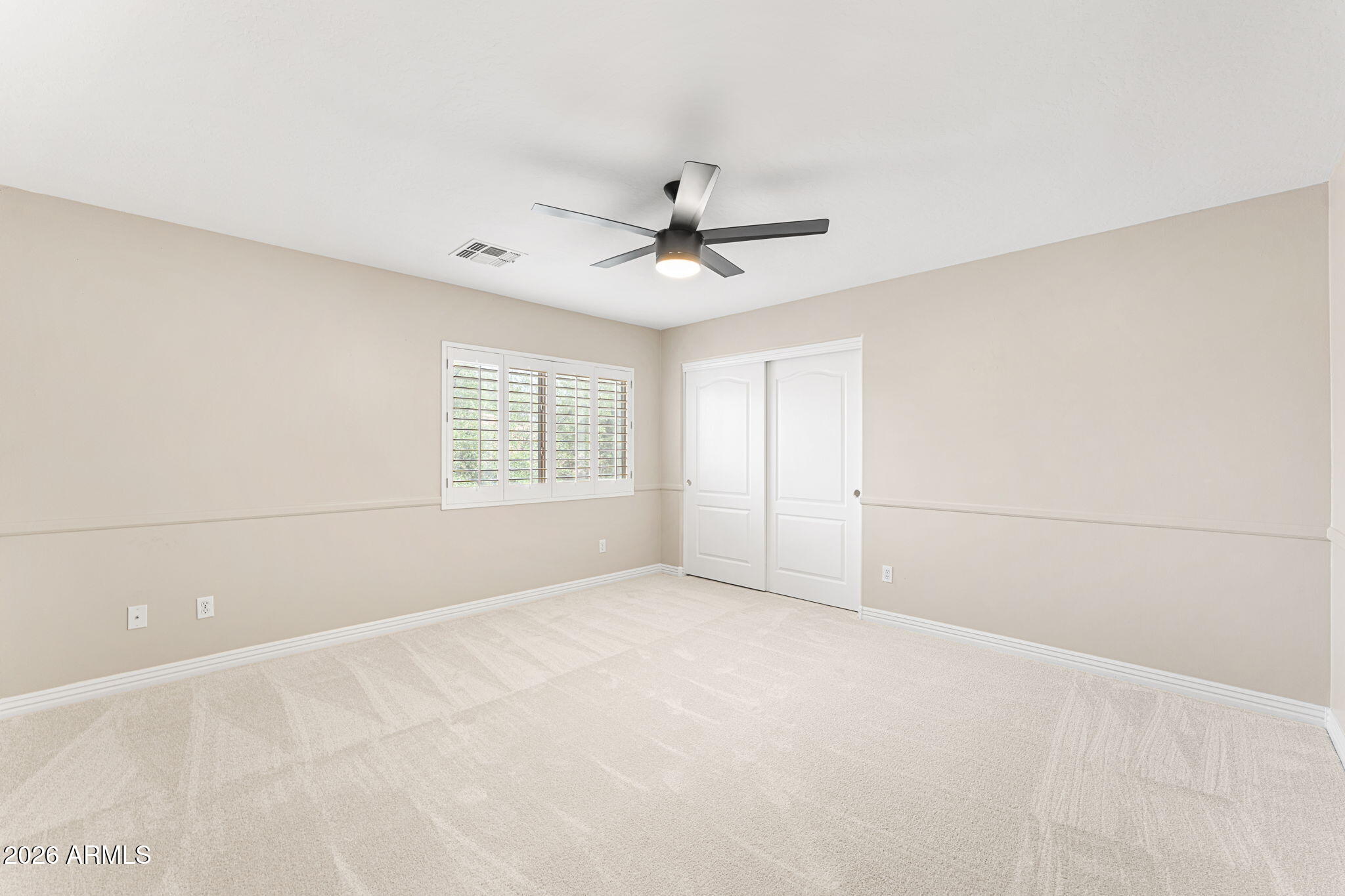 935 E SAN CARLOS Way