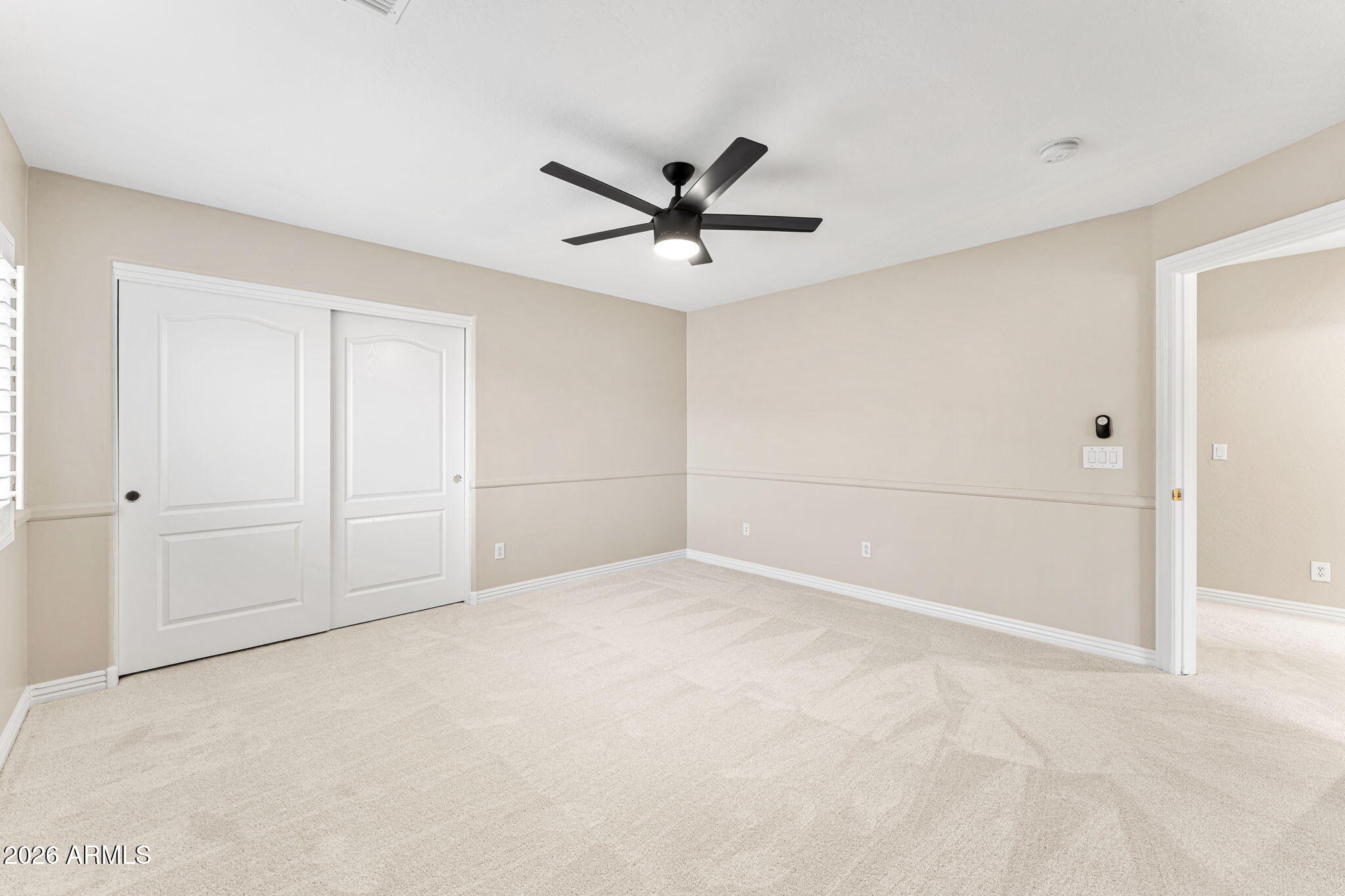 935 E SAN CARLOS Way