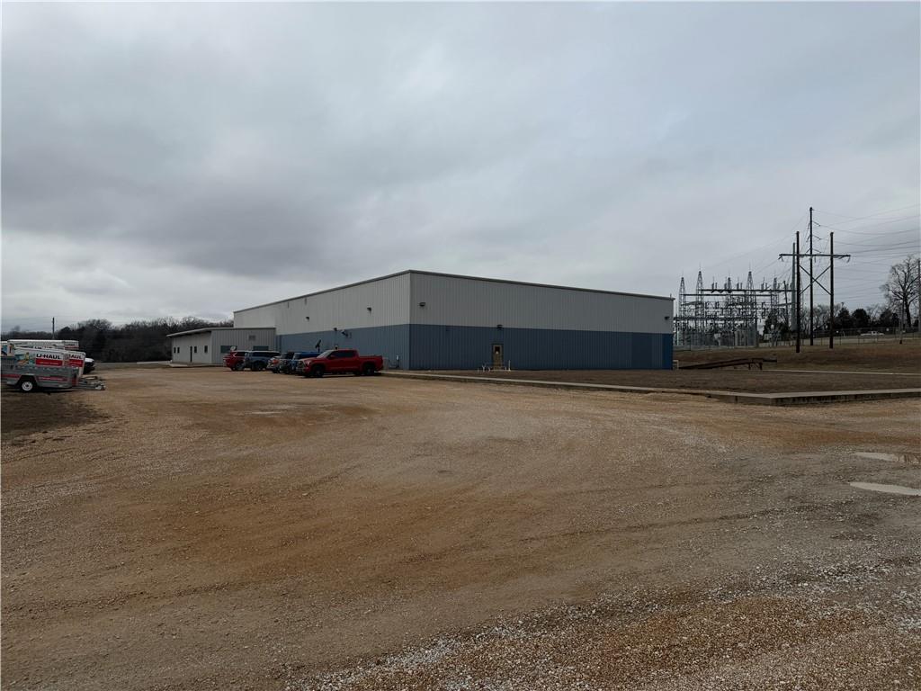 1202 Industrial Drive