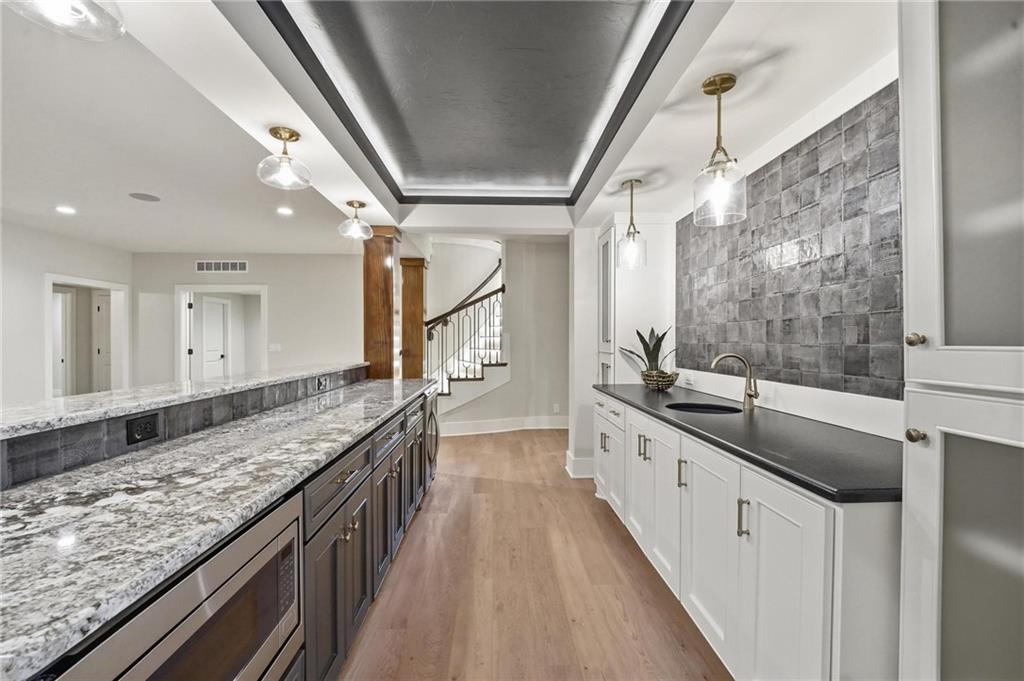 100 Dunhill Court