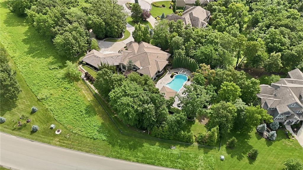 100 Dunhill Court