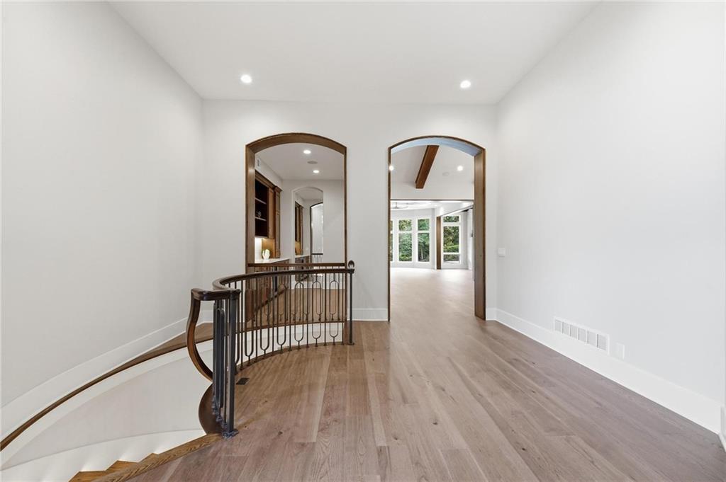 100 Dunhill Court