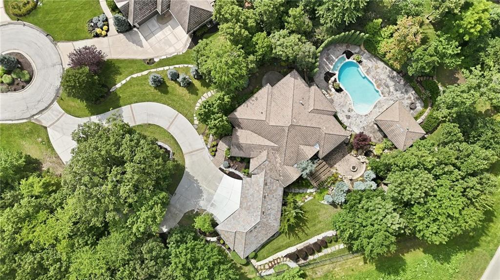100 Dunhill Court