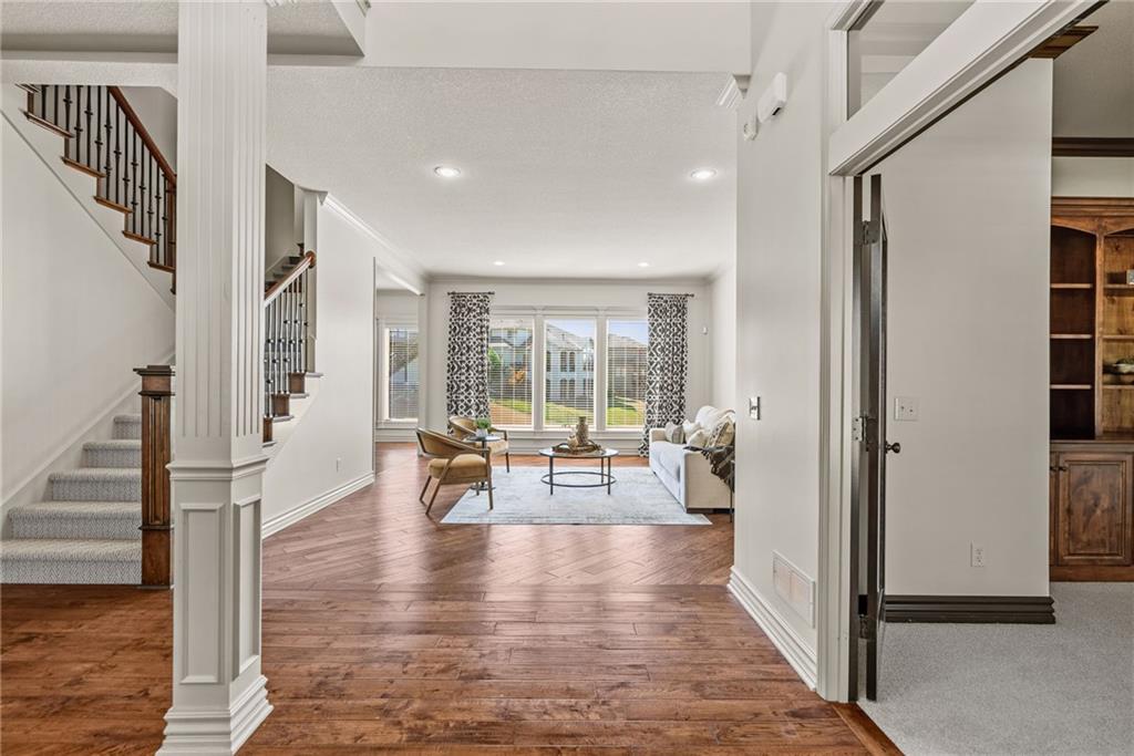 324 NW Thoreau Circle